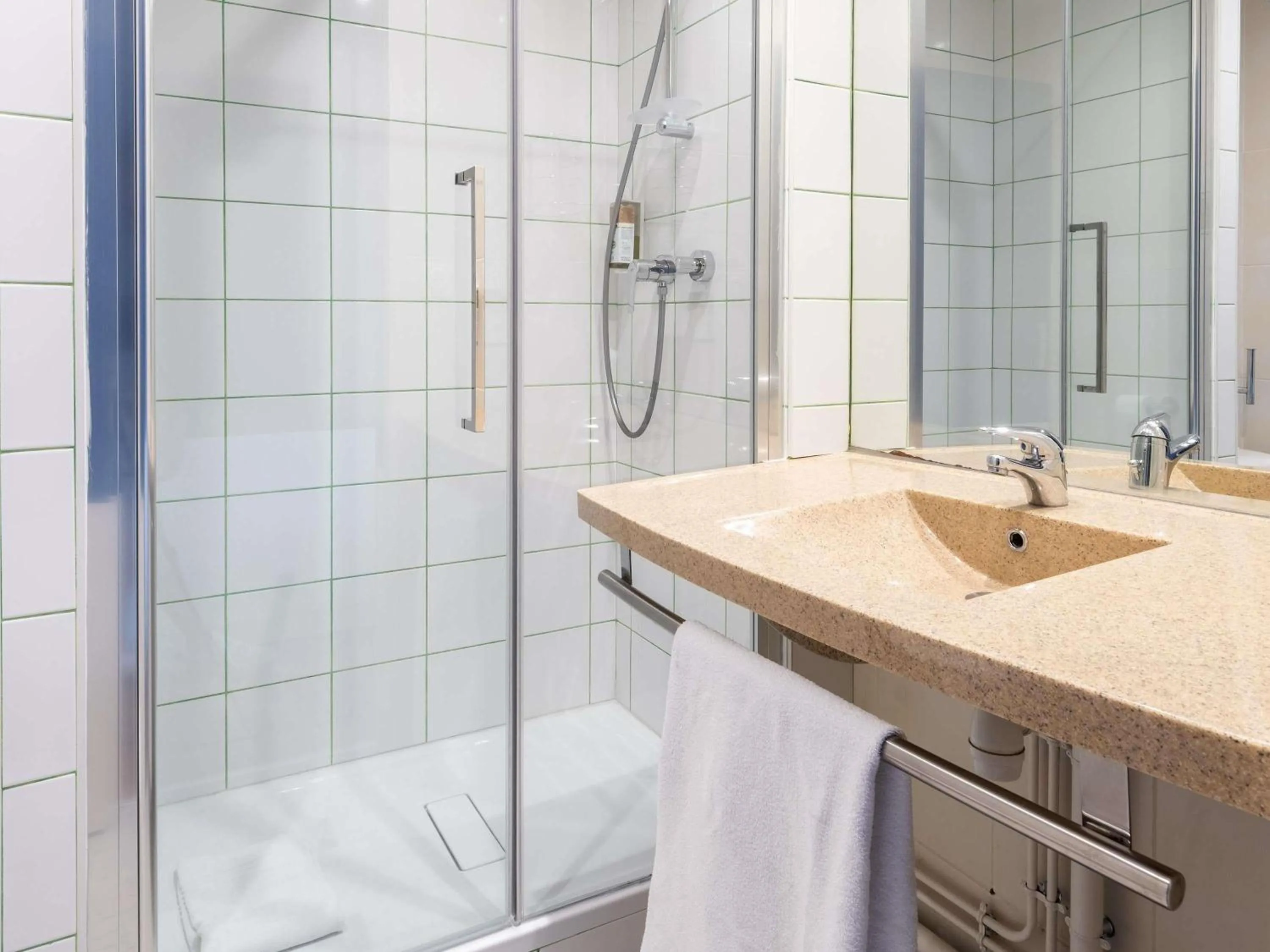 Bedroom in greet Chartres Est