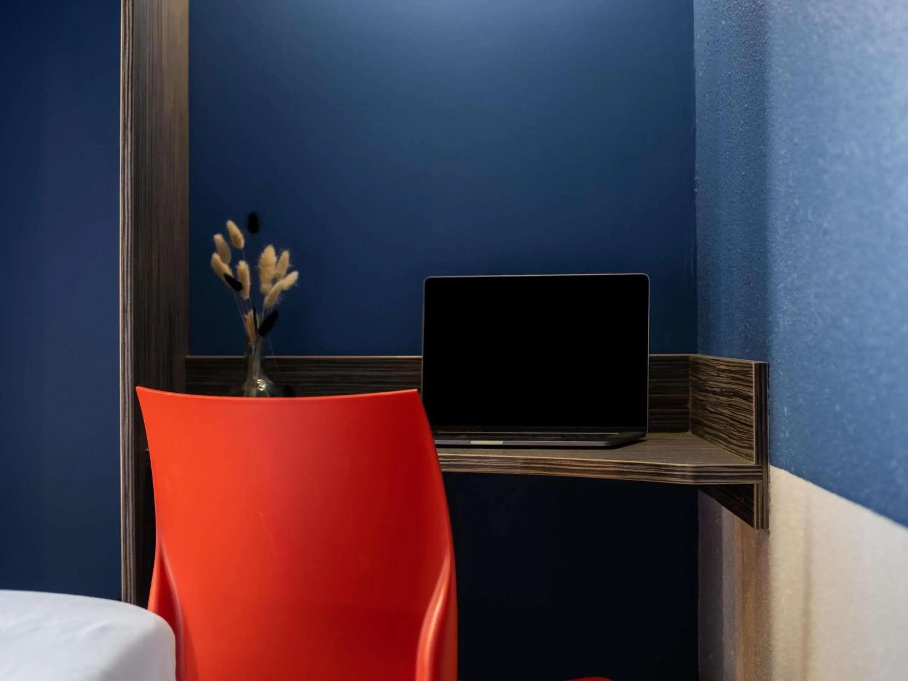 Bedroom in greet Chartres Est Bedroom in greet Chartres Est