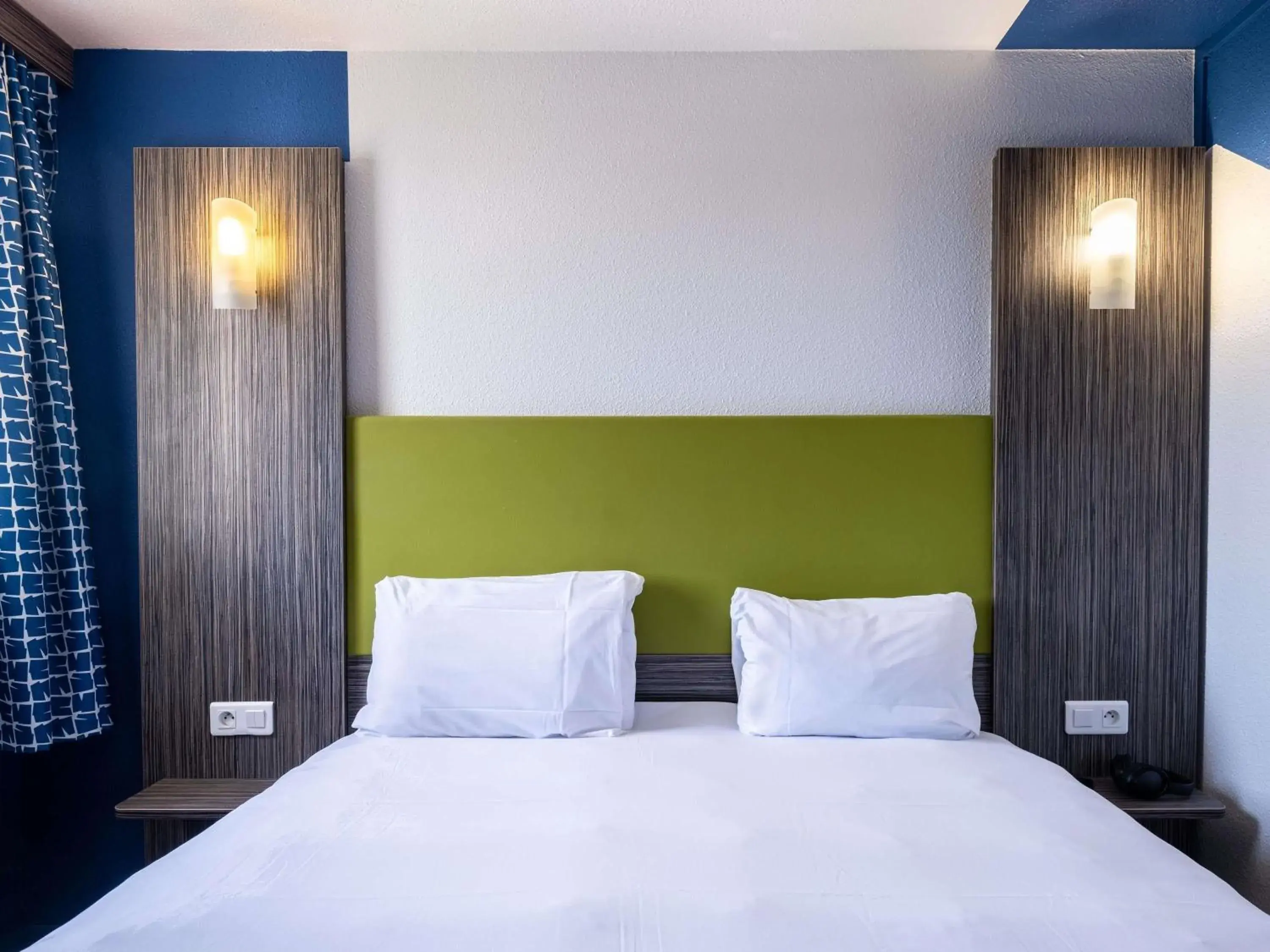 Bedroom, Bed in greet Chartres Est Bedroom, Bed in greet Chartres Est