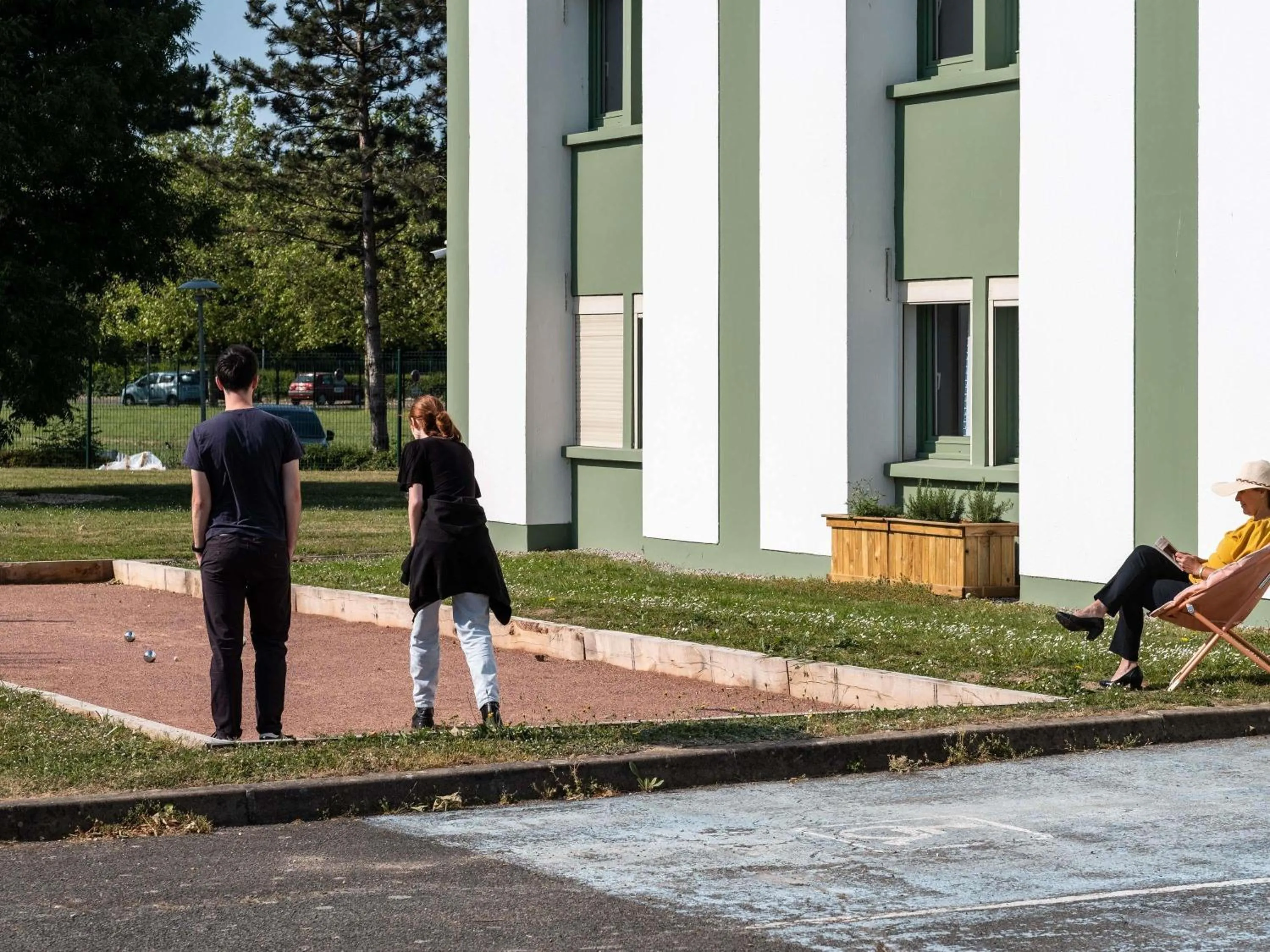 Property building in greet Chartres Est