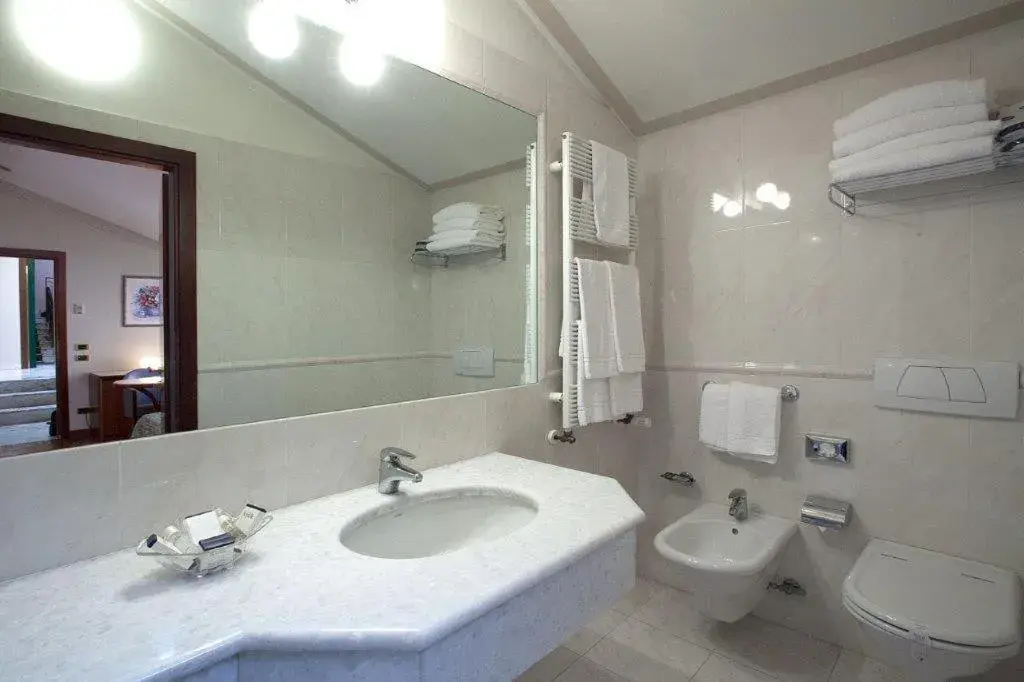 Bathroom in Palace Hotel Bathroom in Palace Hotel