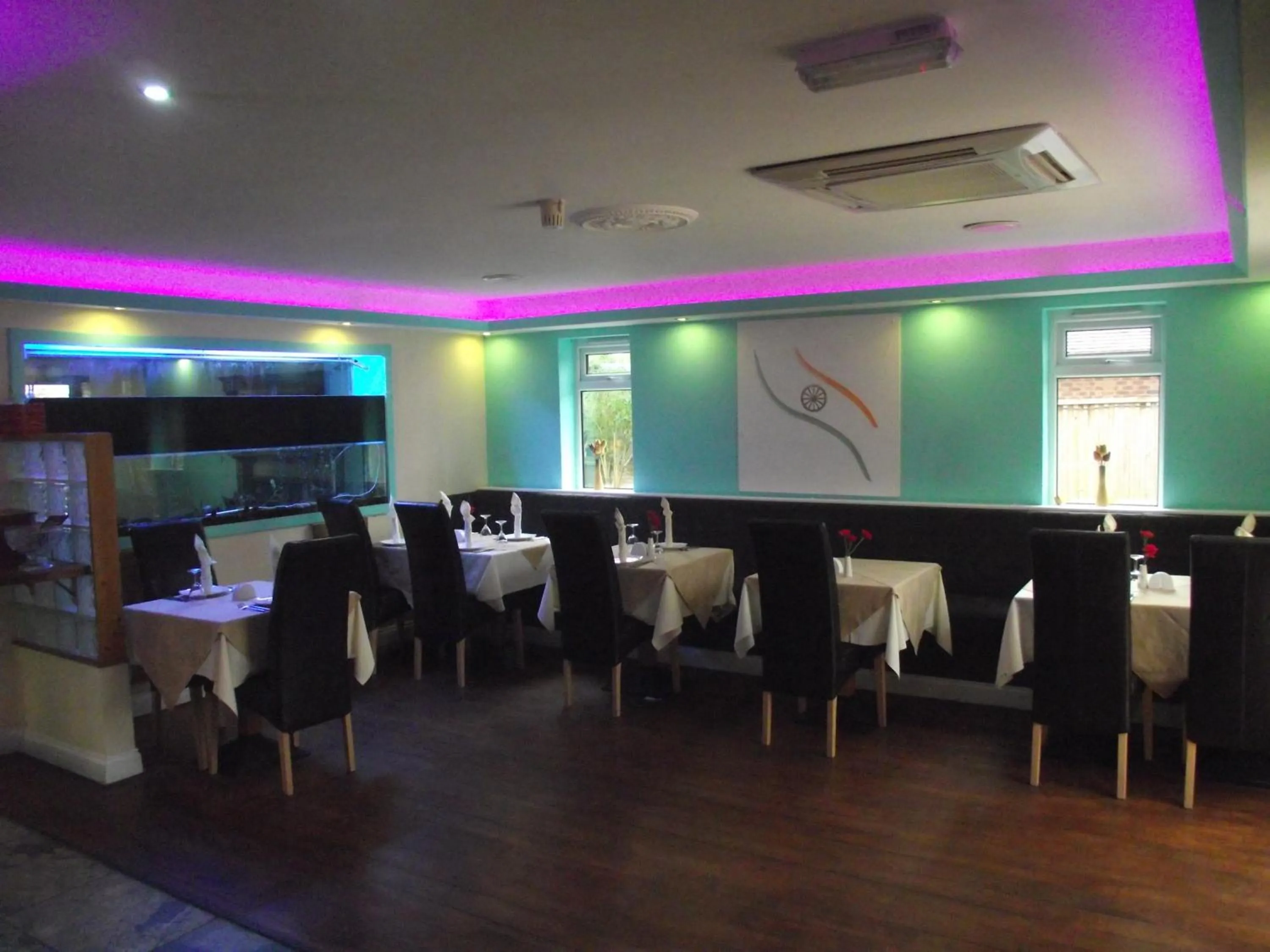 Restaurant/Places to Eat in Heritage Hotel