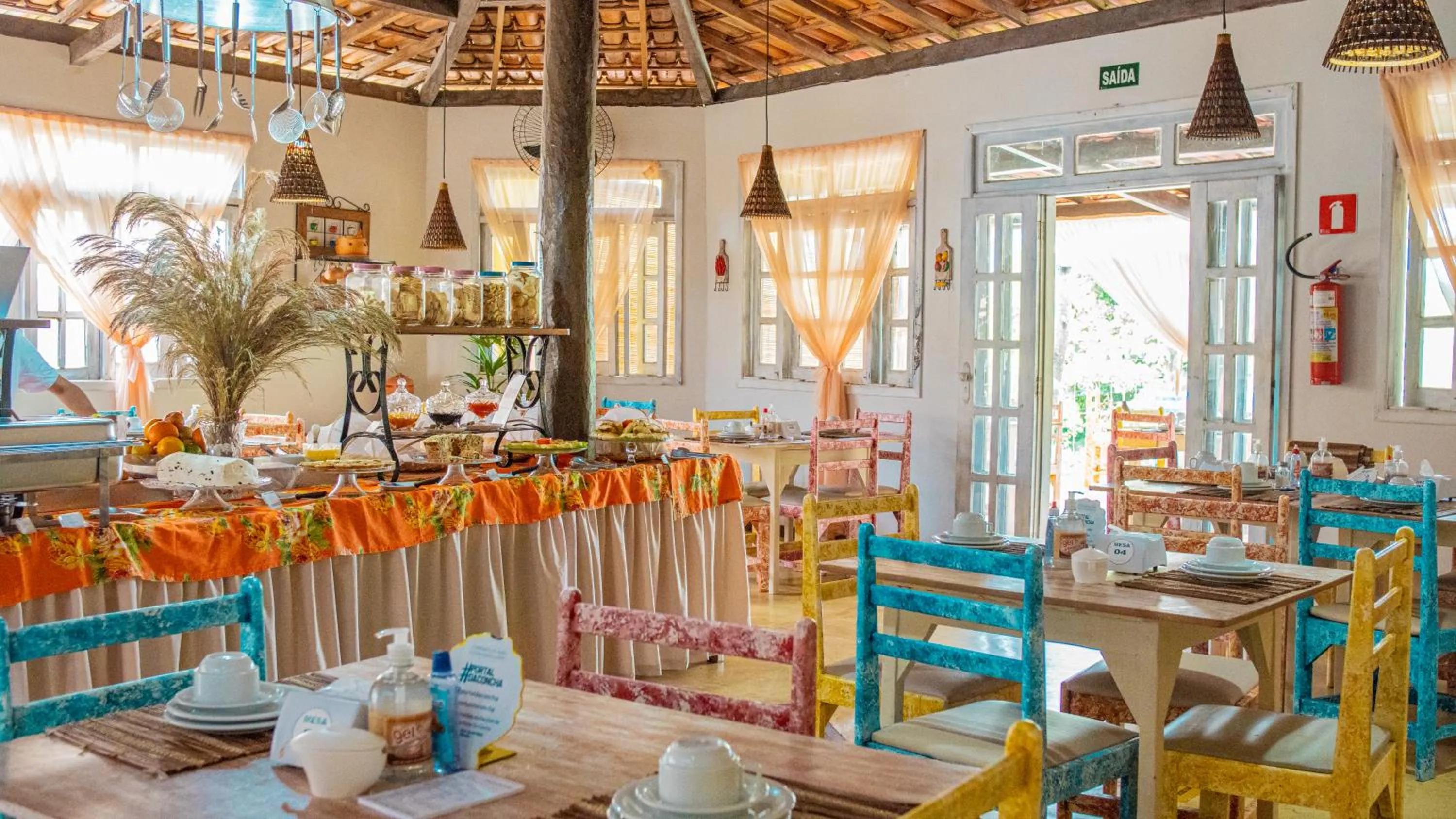 Restaurant/places to eat in Pousada Portal da Concha