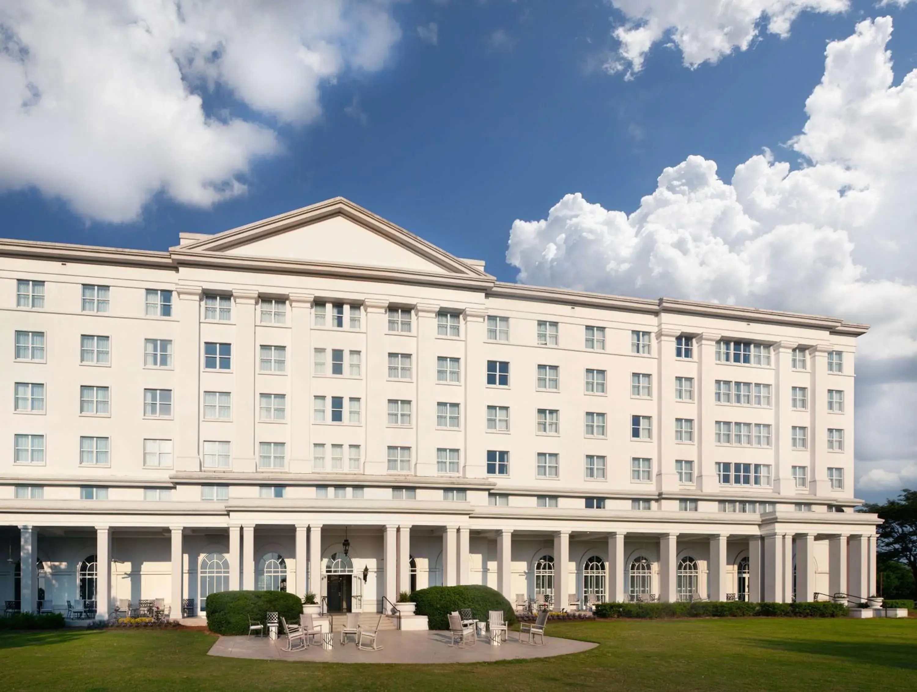 Property building in Hilton Atlanta/Marietta Hotel & Conference Center Property building in Hilton Atlanta/Marietta Hotel & Conference Center