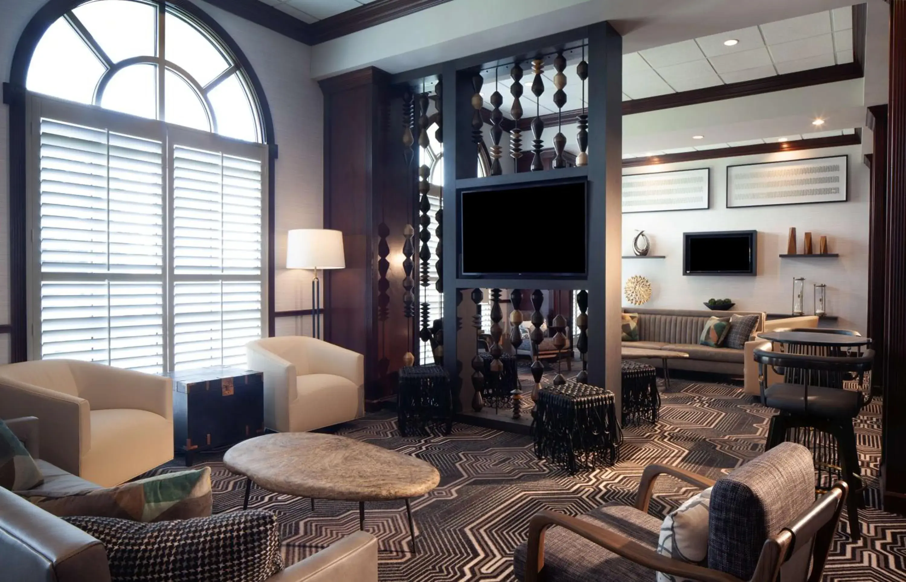 Lounge or bar in Hilton Atlanta/Marietta Hotel & Conference Center Lounge or bar in Hilton Atlanta/Marietta Hotel & Conference Center