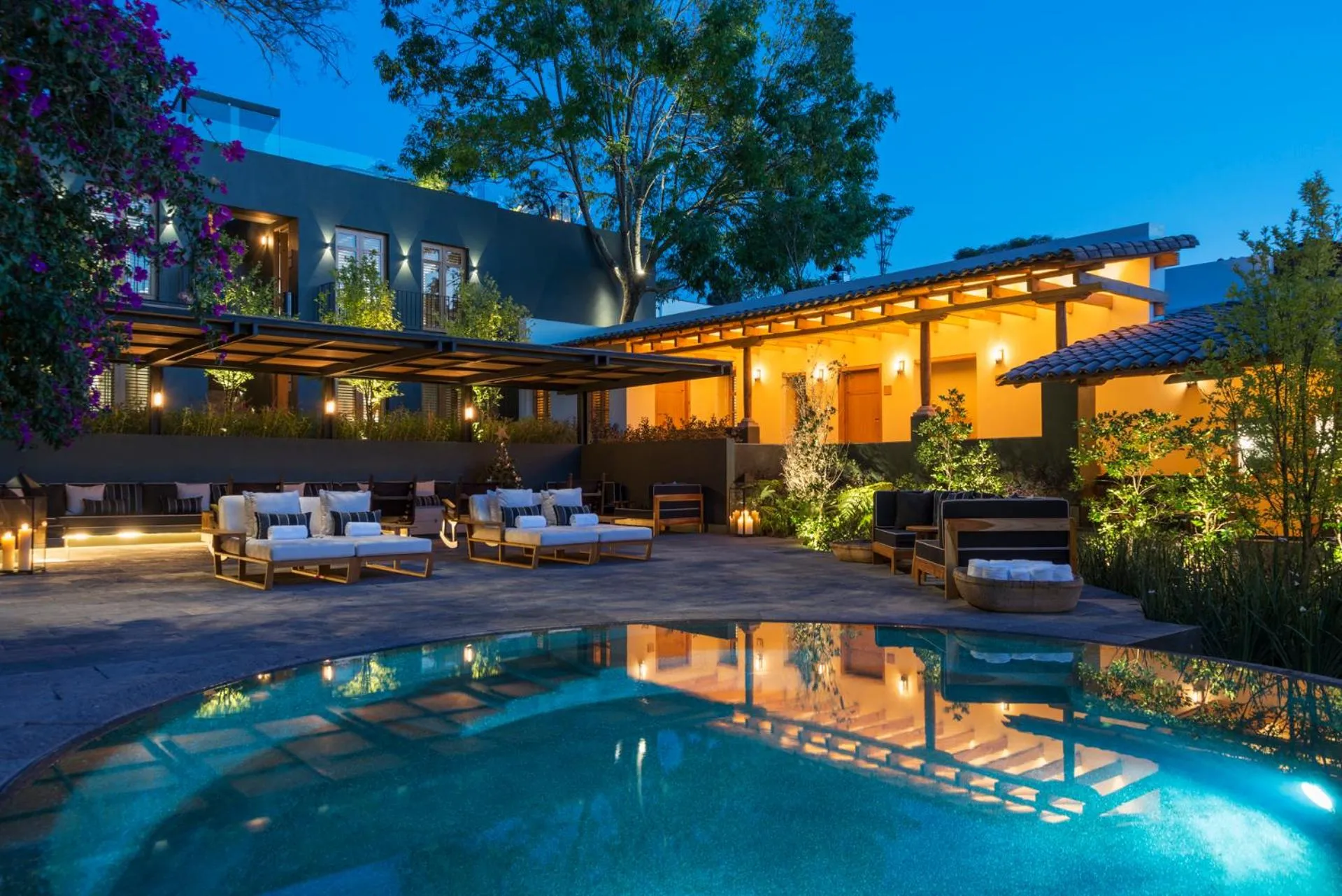 Property building in La Casa Rodavento