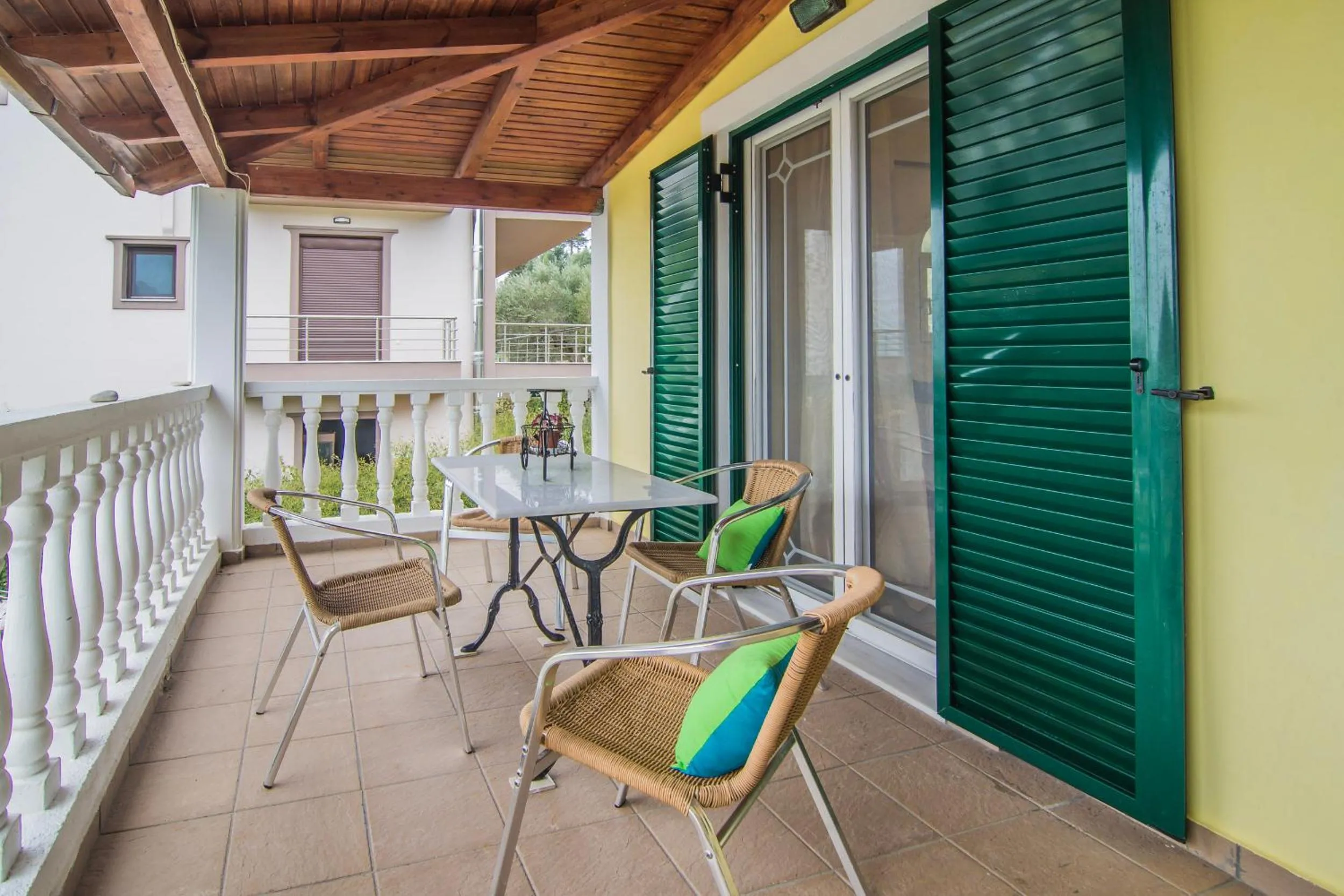 Tonia Apartments