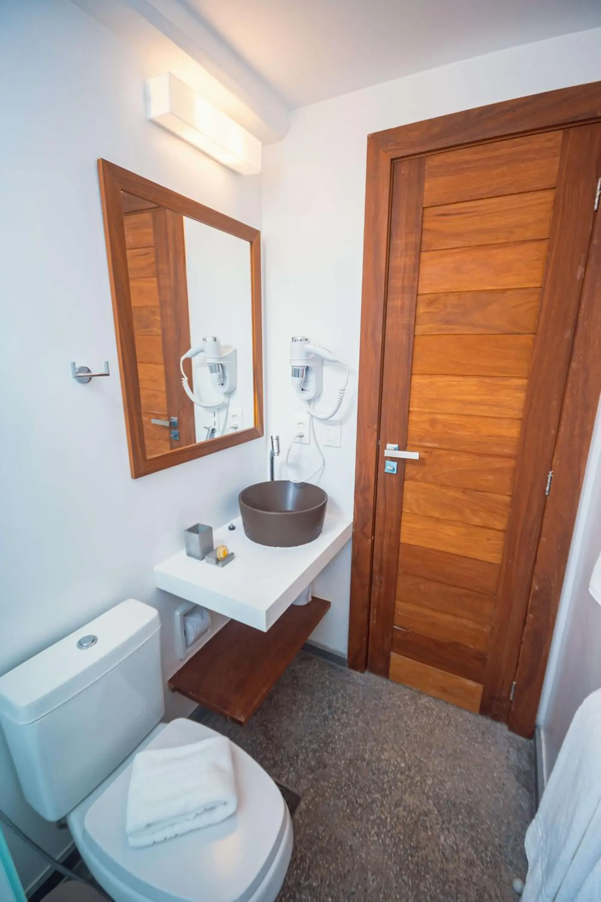 Bathroom in Aldeia do Mar Sensorial Hotel Bathroom in Aldeia do Mar Sensorial Hotel