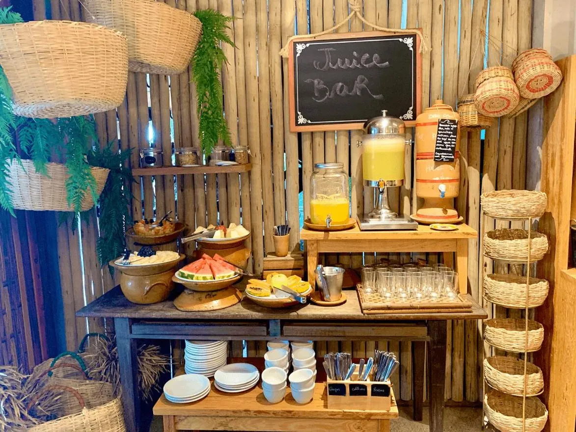 Buffet breakfast in Aldeia do Mar Sensorial Hotel