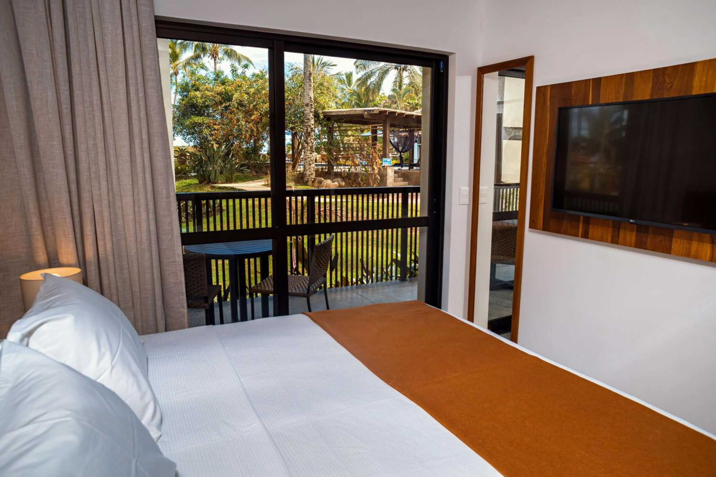 Bed in Aldeia do Mar Sensorial Hotel