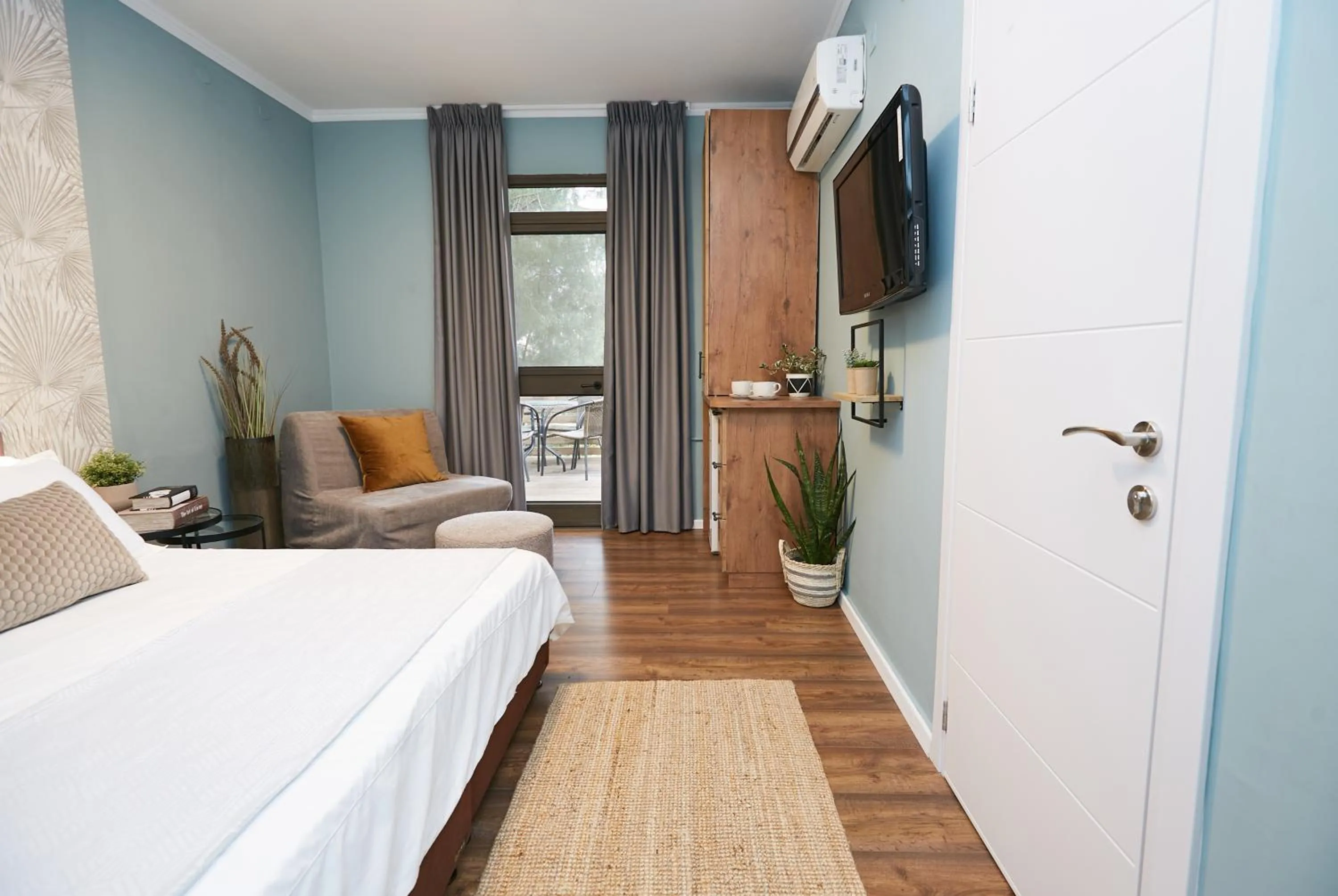 Bedroom, Bed in Zohar Badeshe