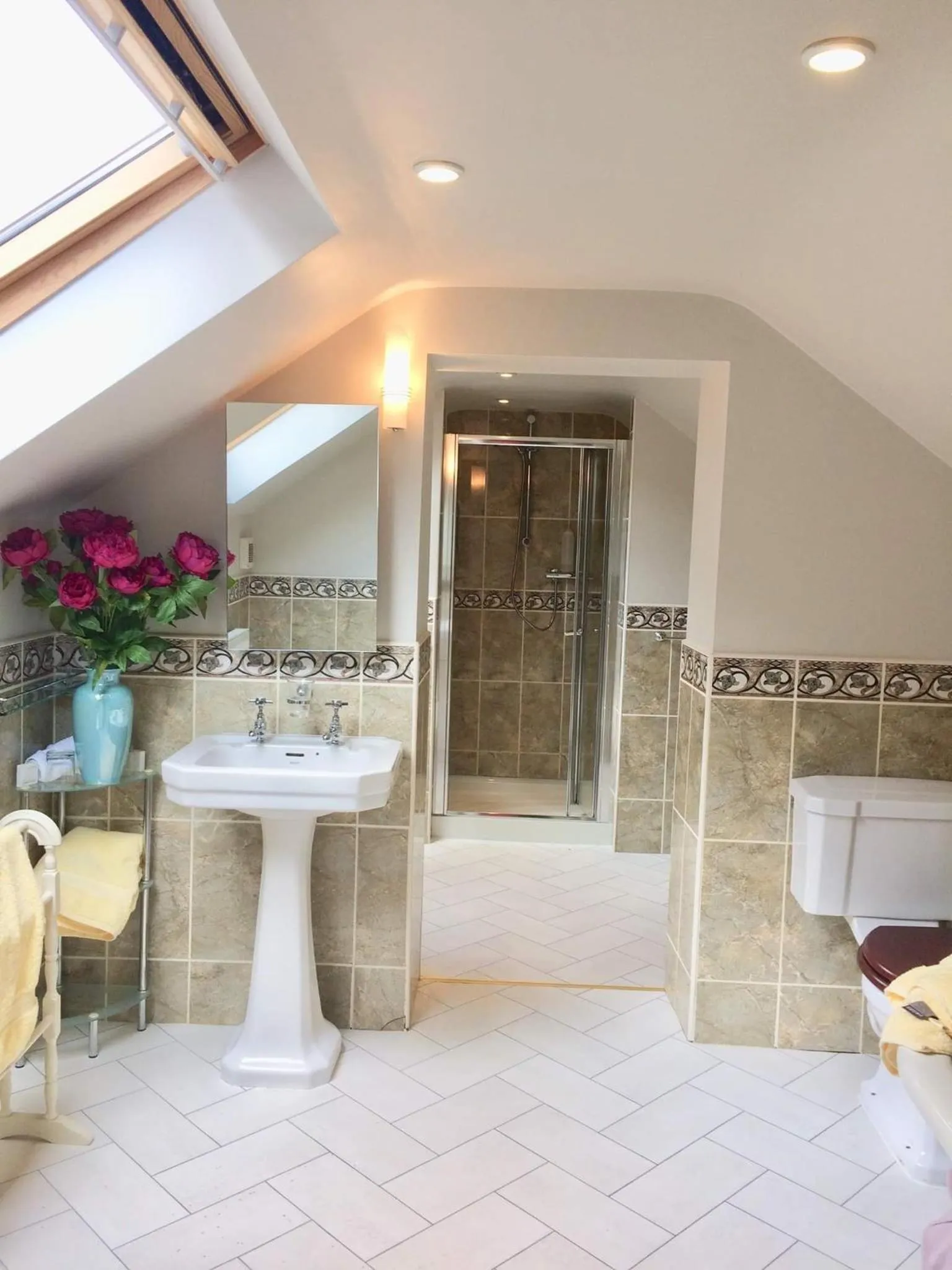 Shower in Storrs Gate House