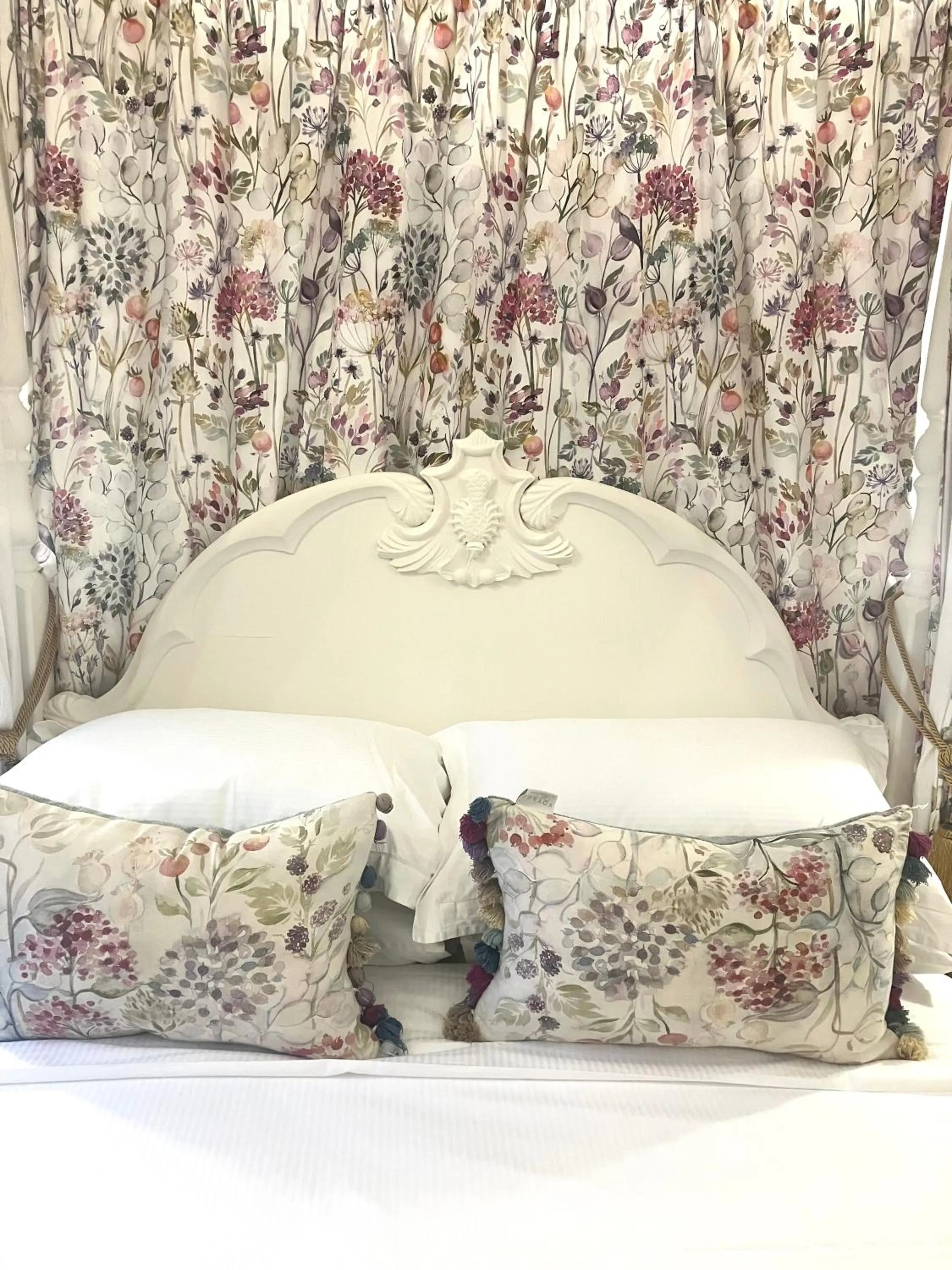 Bed in Storrs Gate House