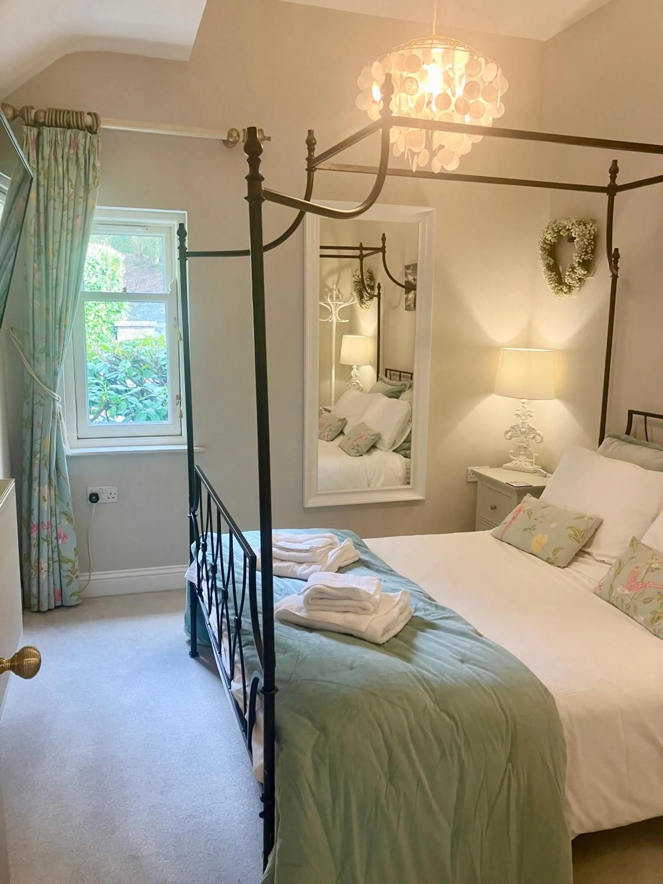 Bed in Storrs Gate House