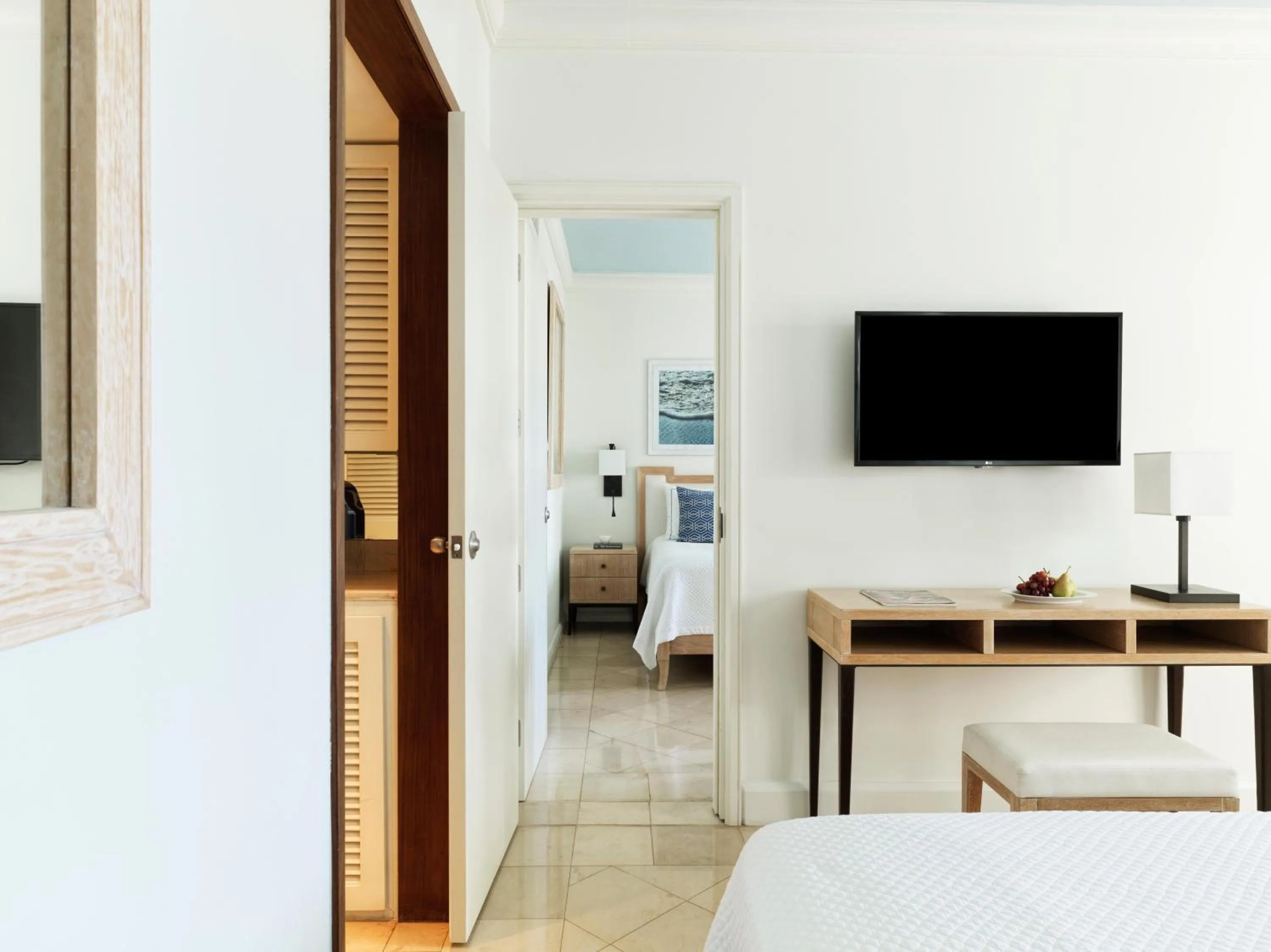 Photo of the whole room, Bed in Annabelle