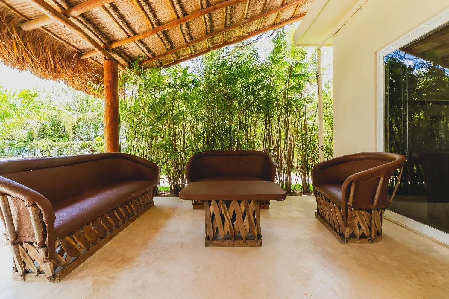 Seating area in Hotel CasaBakal - A pie de Laguna - Bacalar