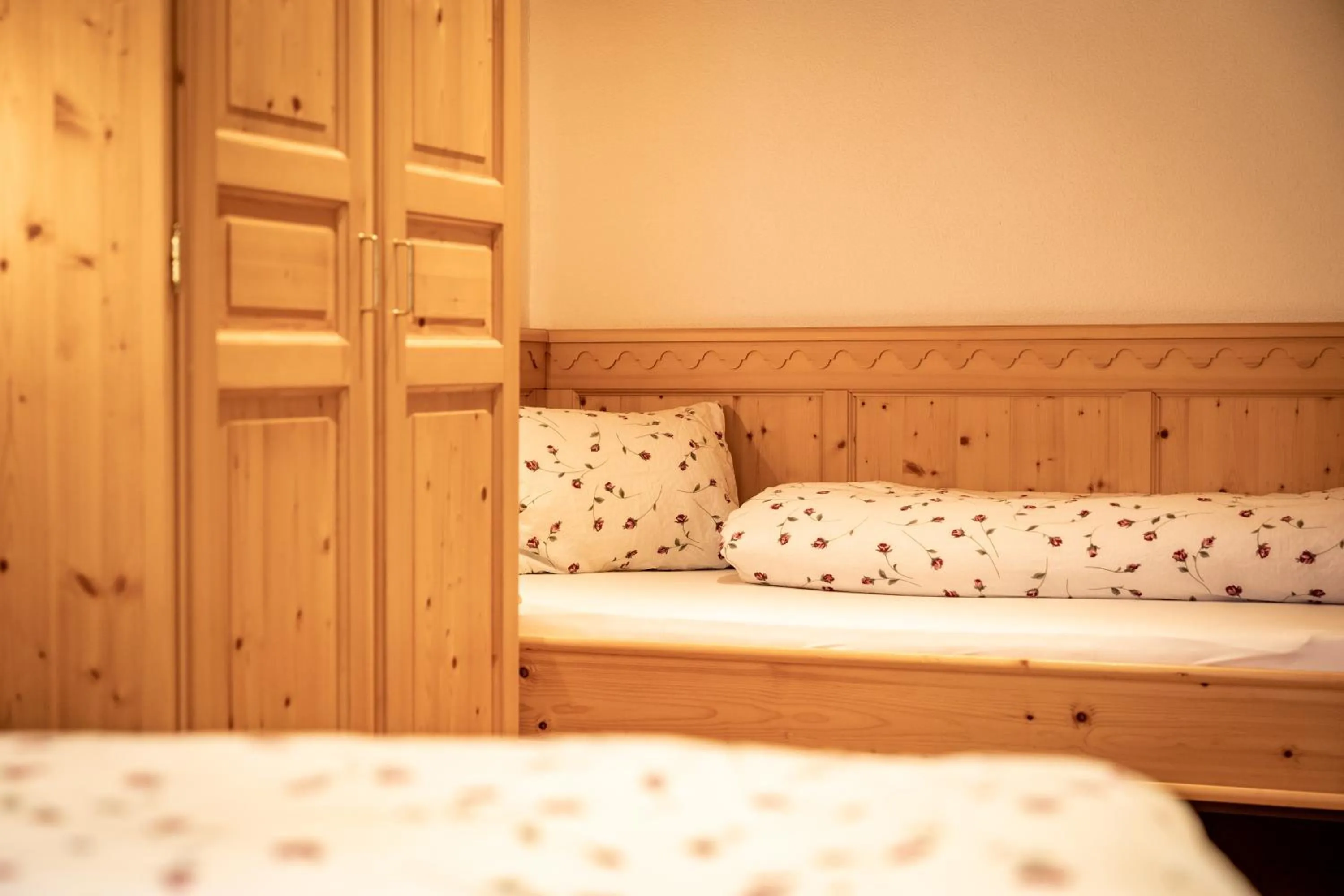 Bed in Apartmenthaus Gutwenger