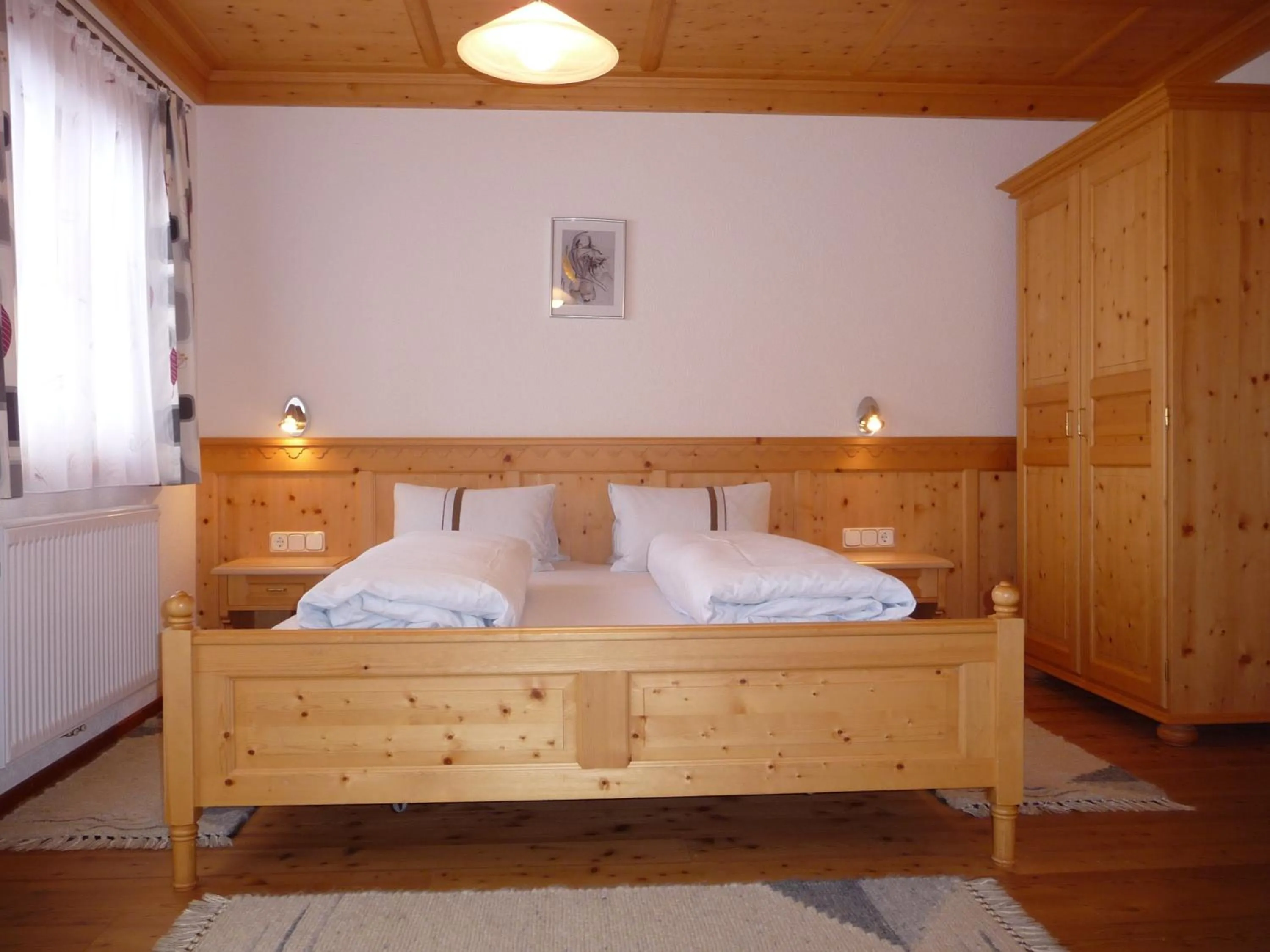 Photo of the whole room, Bed in Apartmenthaus Gutwenger