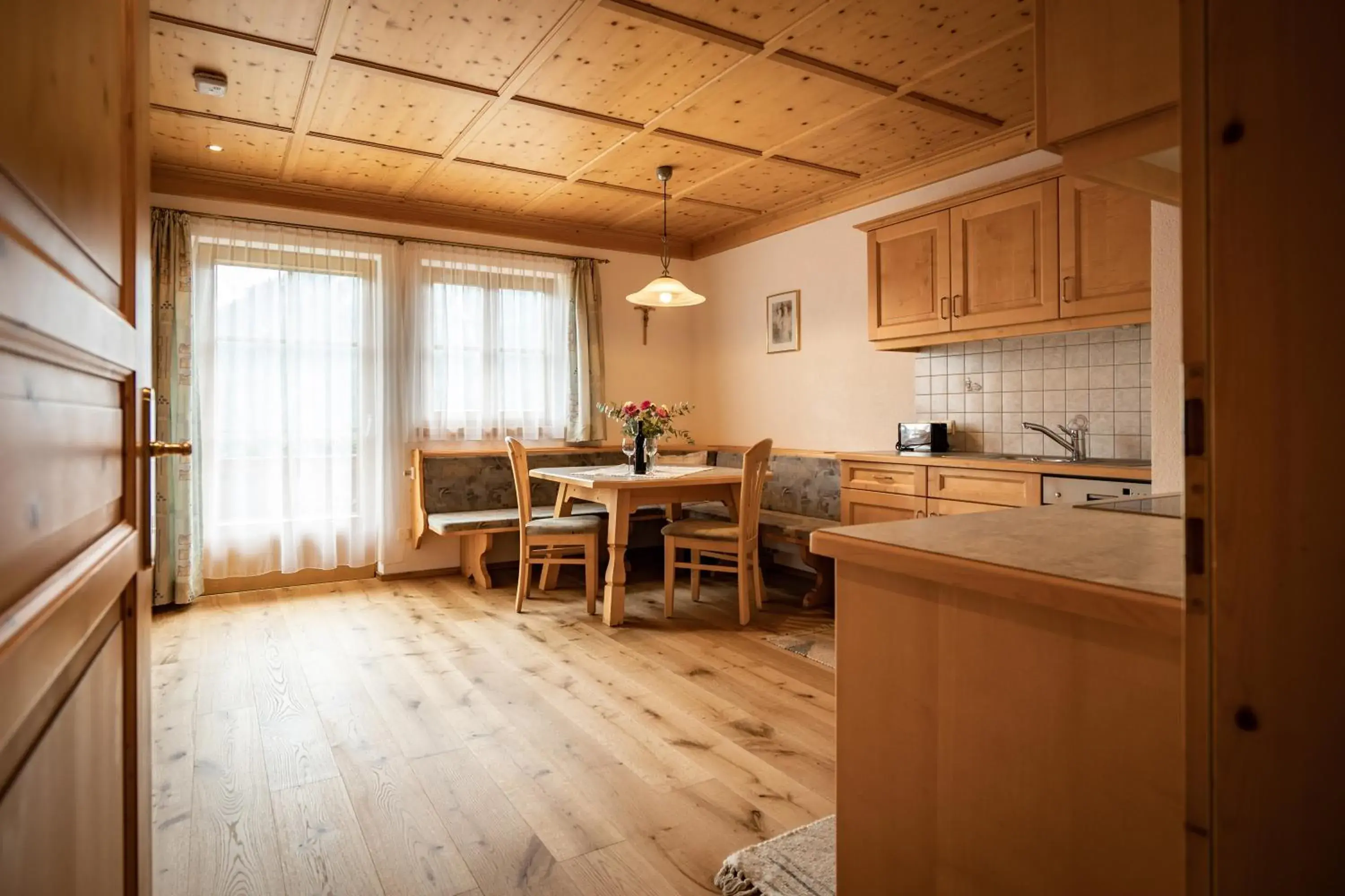 Two-Bedroom Apartment (5 Adults) - single occupancy in Apartmenthaus Gutwenger Two-Bedroom Apartment (5 Adults) - single occupancy in Apartmenthaus Gutwenger