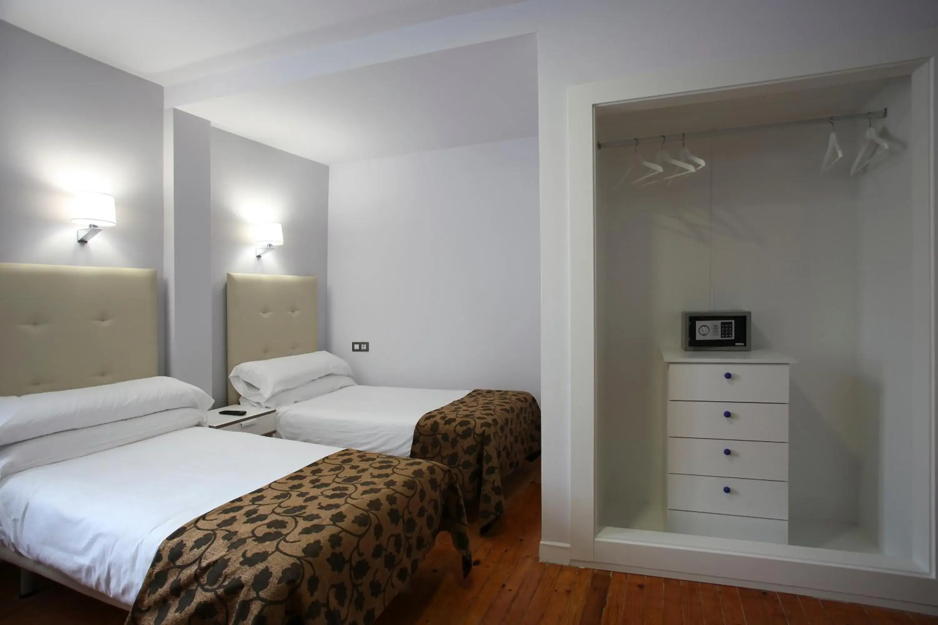 Photo of the whole room, Bed in Casual Gurea Photo of the whole room, Bed in Casual Gurea