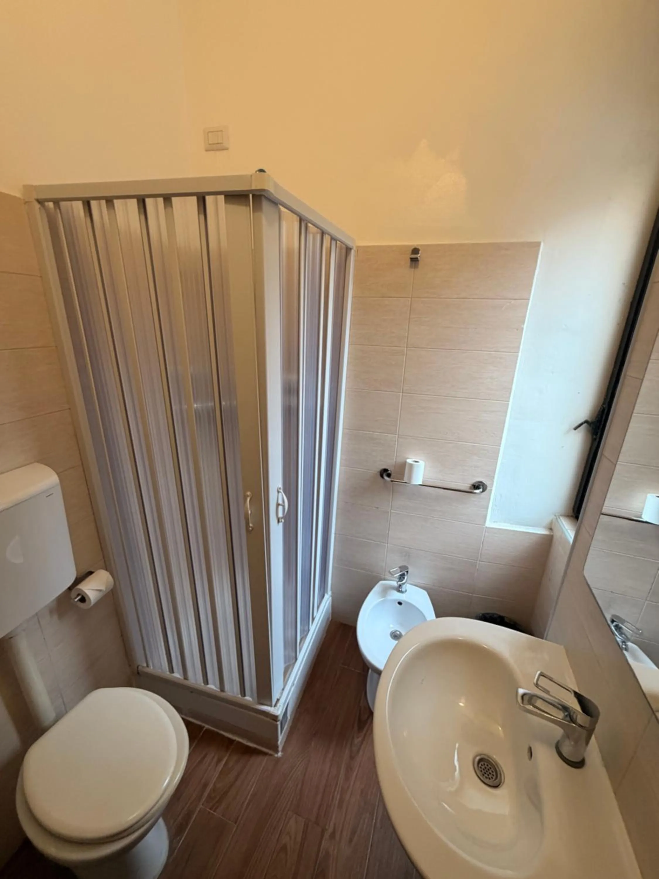 Toilet in Albergo Corvetto Corso Lodi