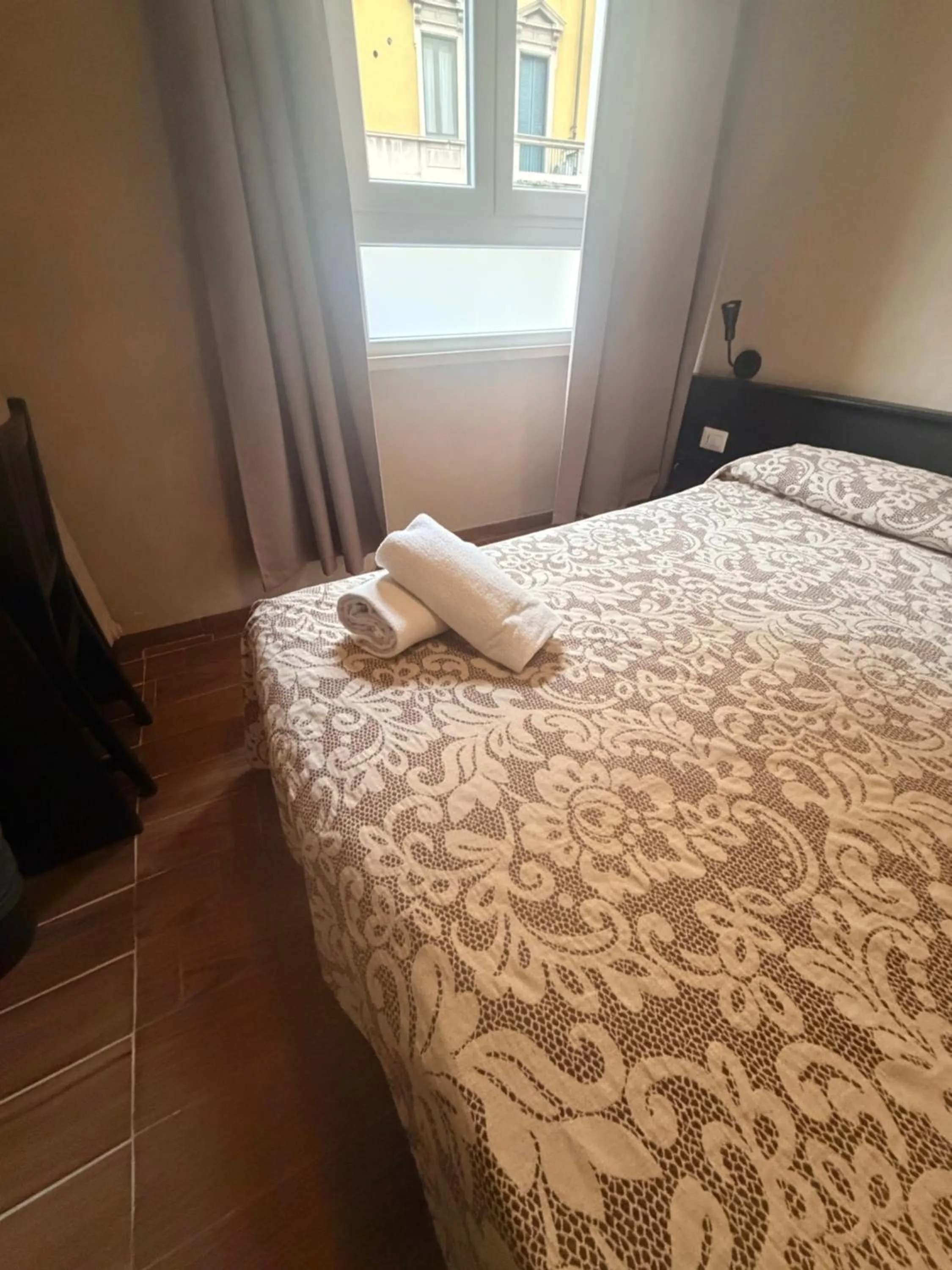 Bed in Albergo Corvetto Corso Lodi