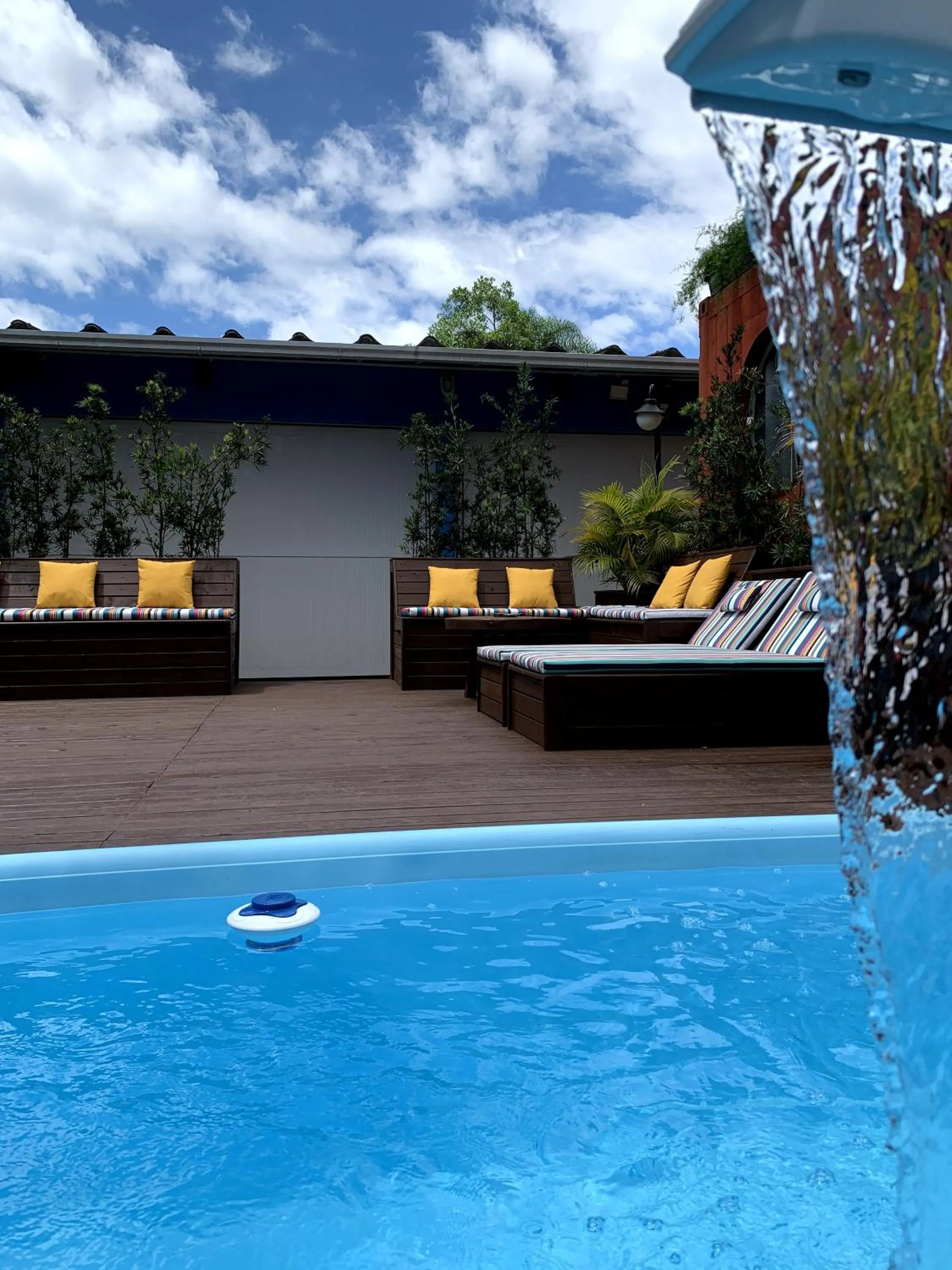 Bonabrigo Hostel & Suítes