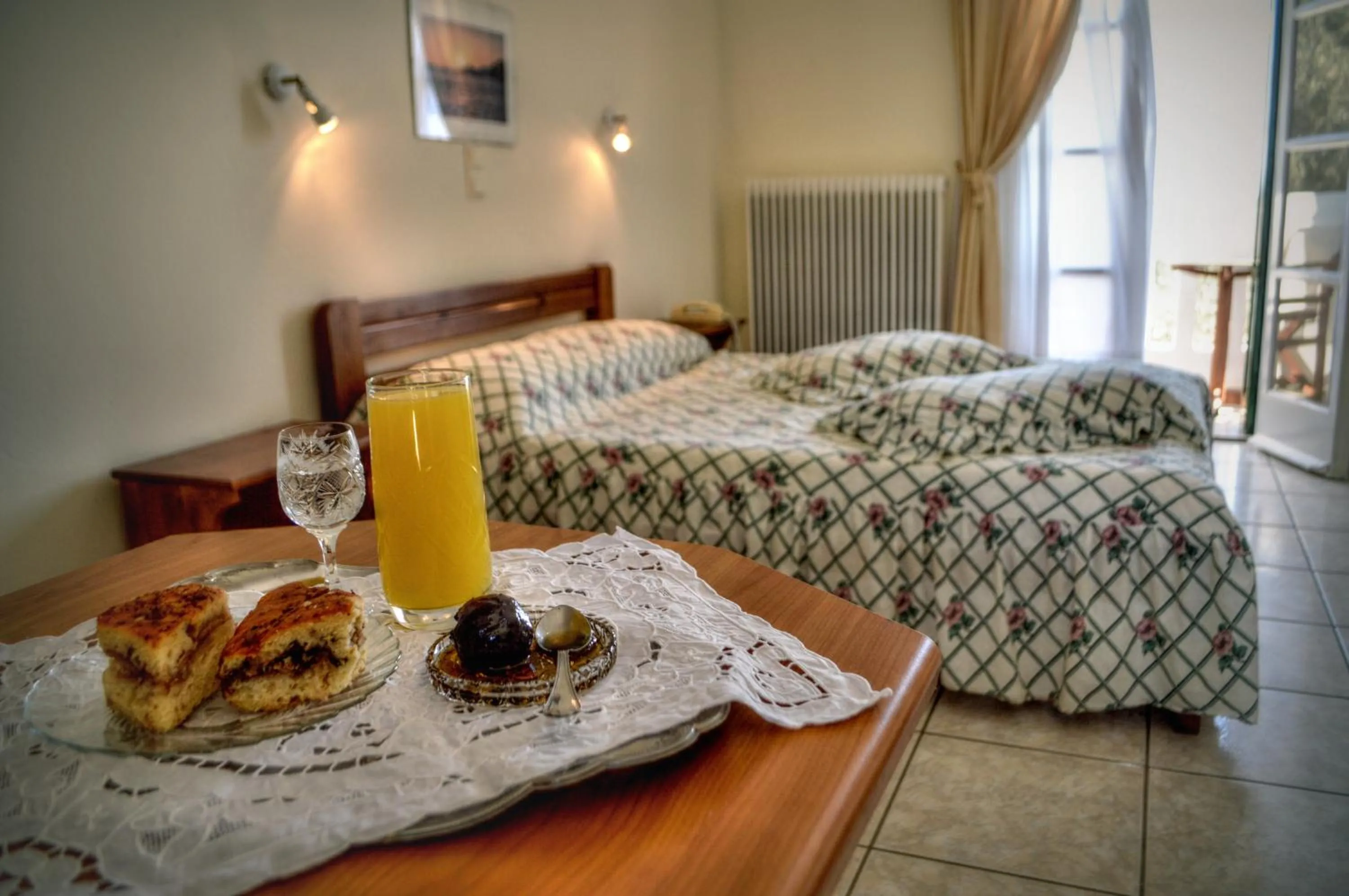 Photo of the whole room, Bed in Vassiliki Studios