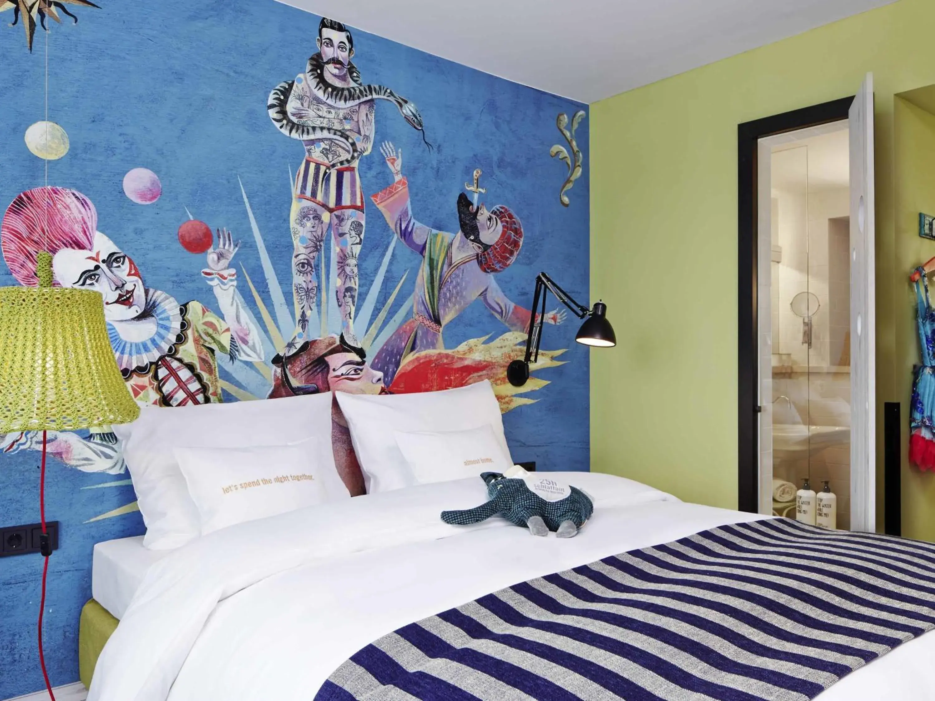 Bedroom, Bed in 25hours Hotel beim MuseumsQuartier Bedroom, Bed in 25hours Hotel beim MuseumsQuartier