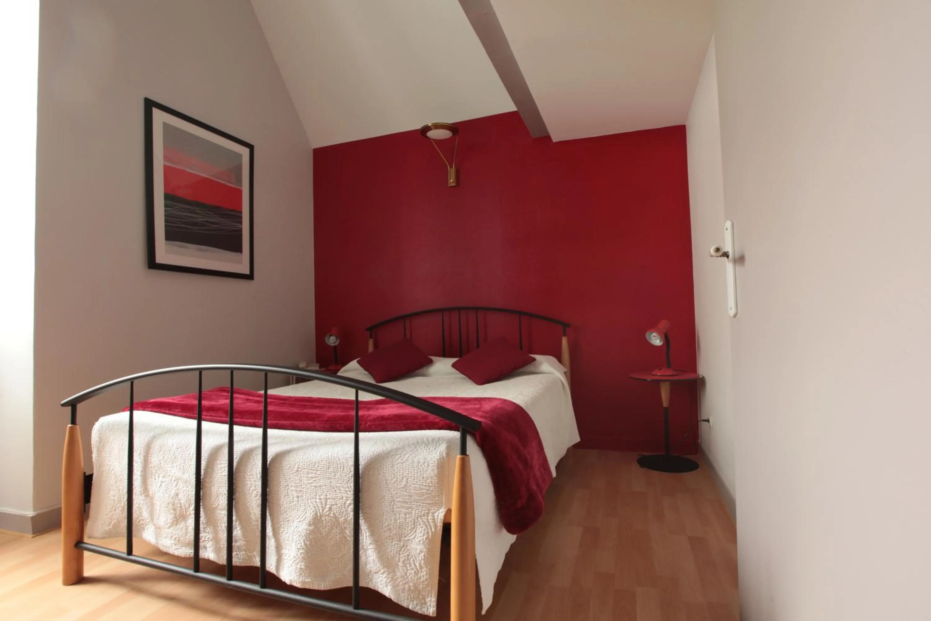 Bedroom, Bed in L'Oree Du Château