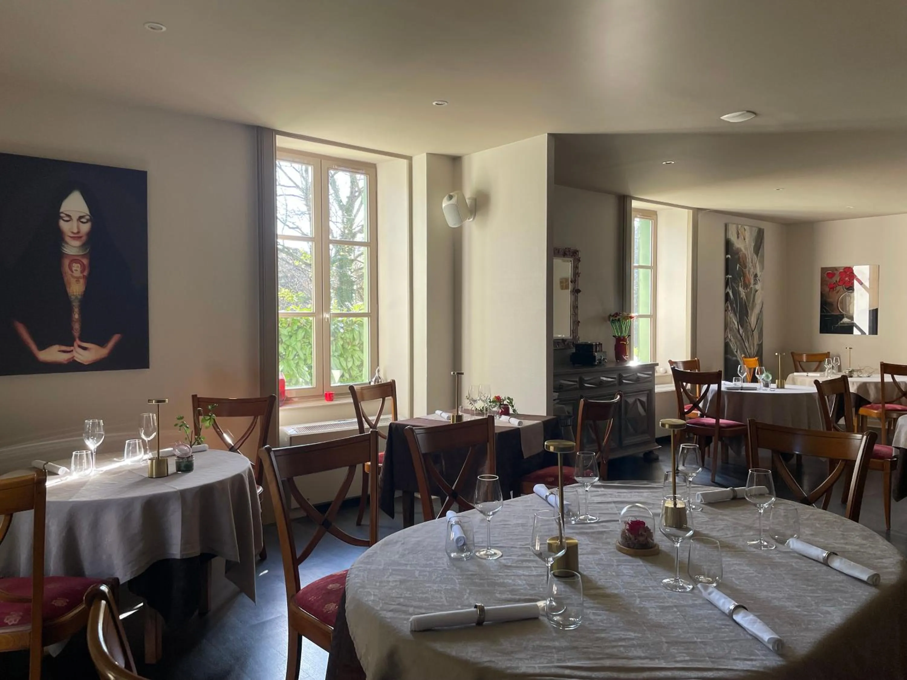 Restaurant/places to eat in L'Oree Du Château