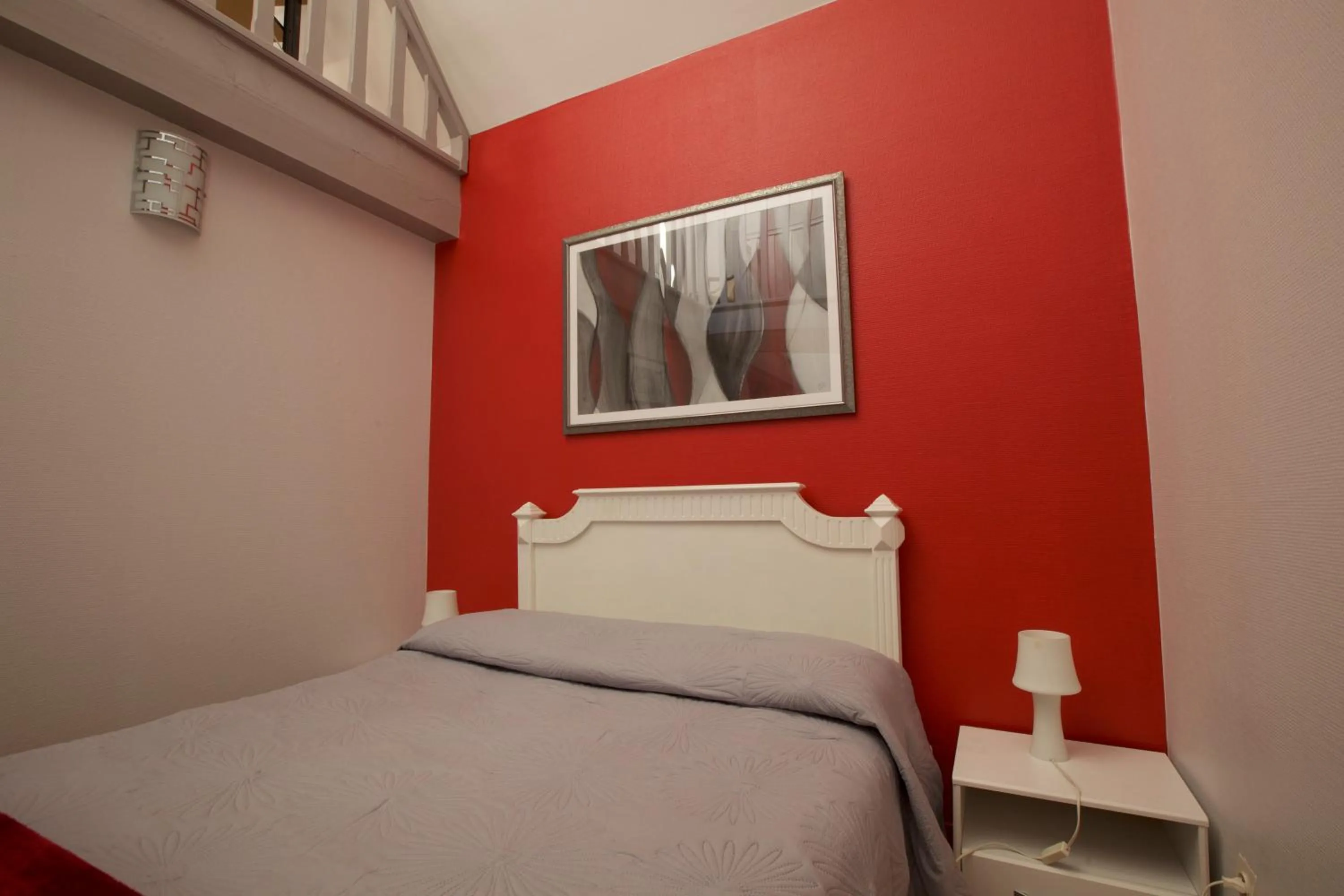 Bedroom, Bed in L'Oree Du Château