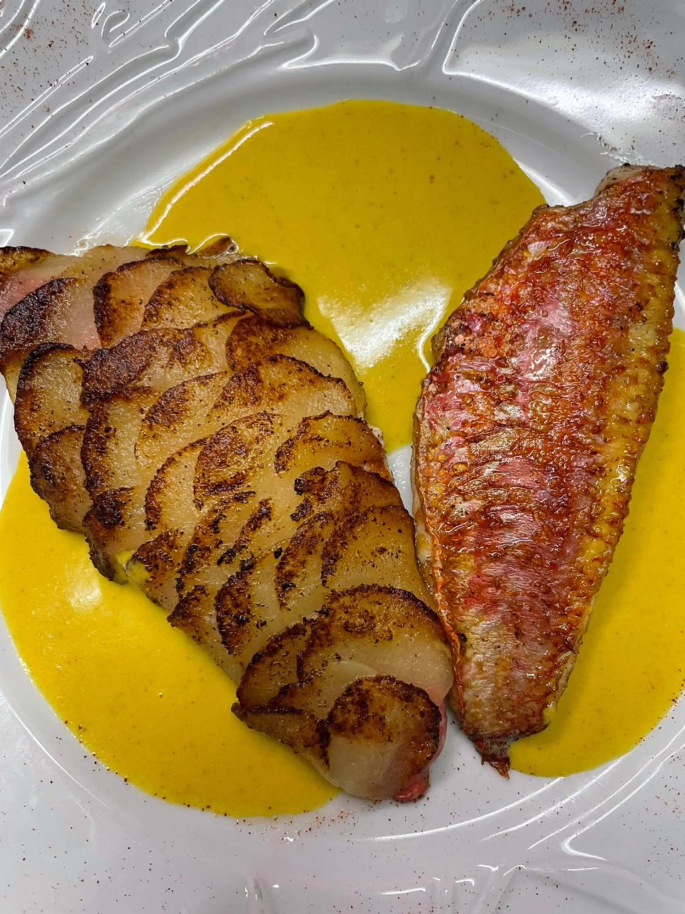 Food close-up in L'Oree Du Château