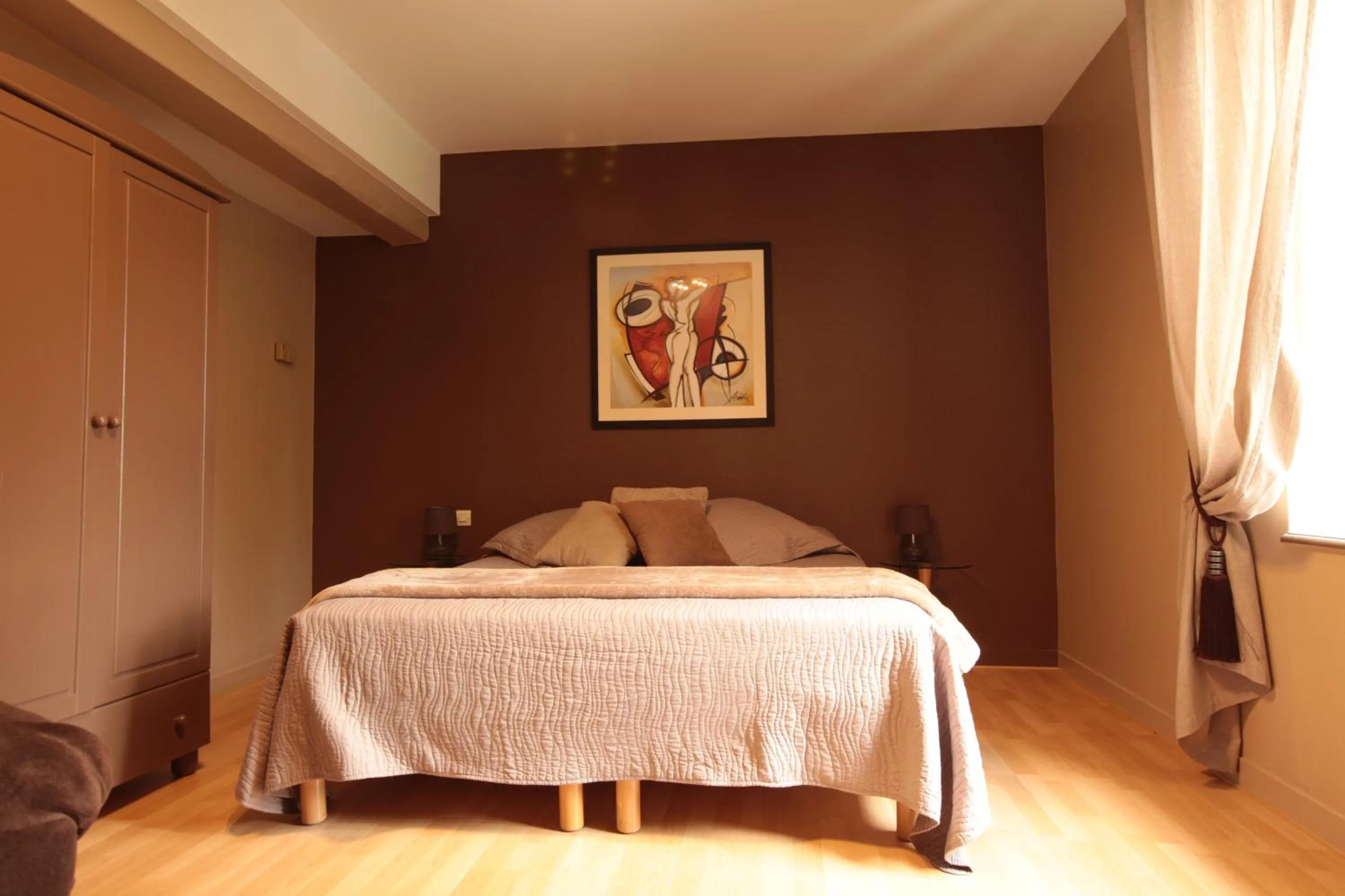 Bedroom, Bed in L'Oree Du Château