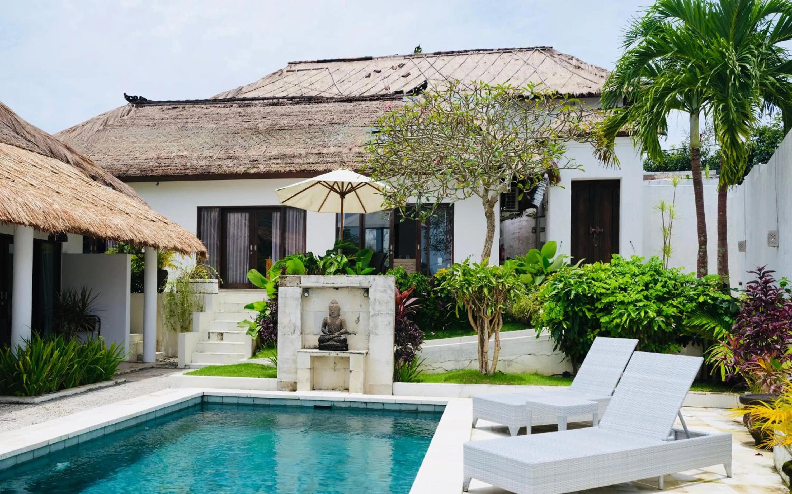 Pool view in Villa Leelavadee