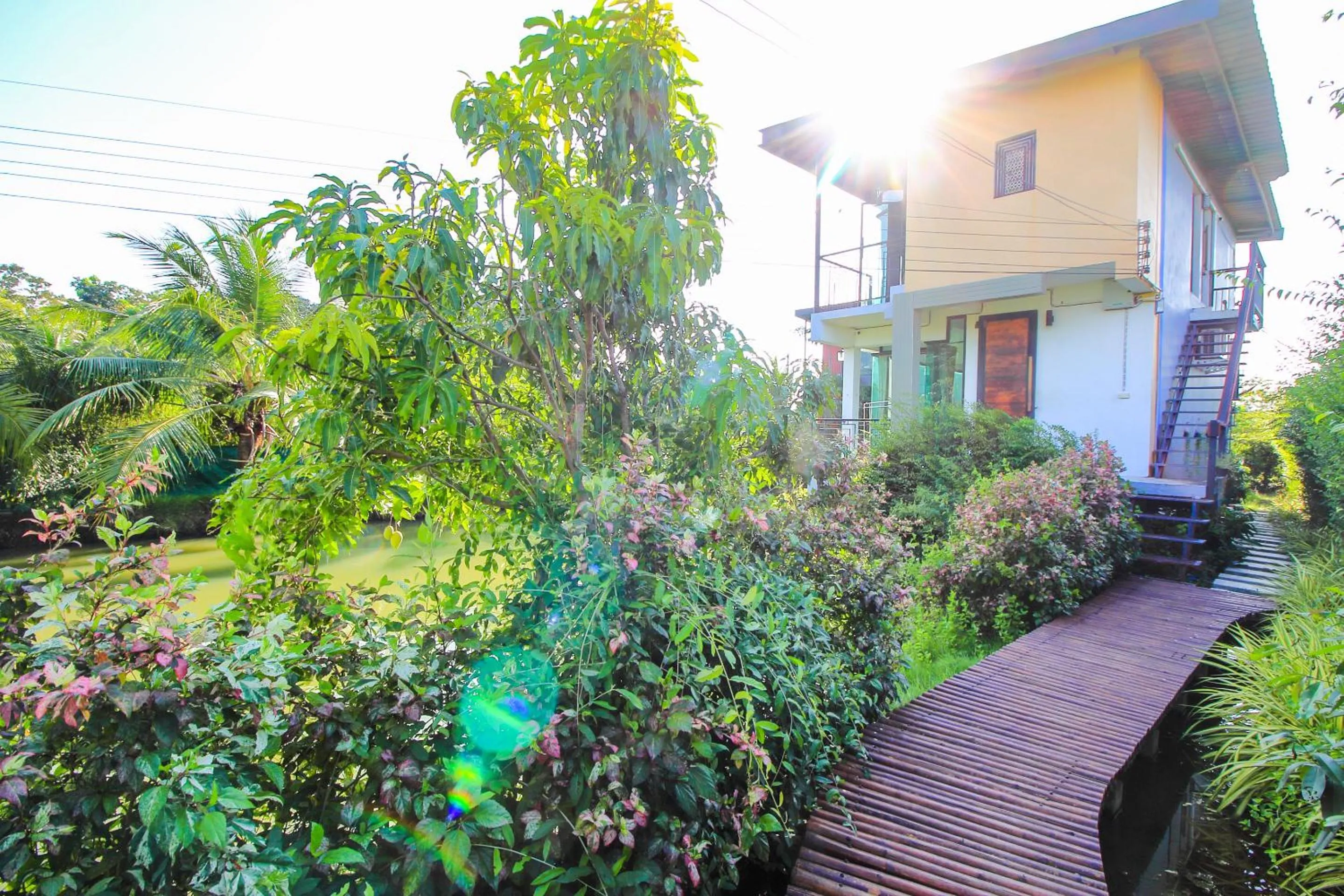 Property building in Plernsalaya resort