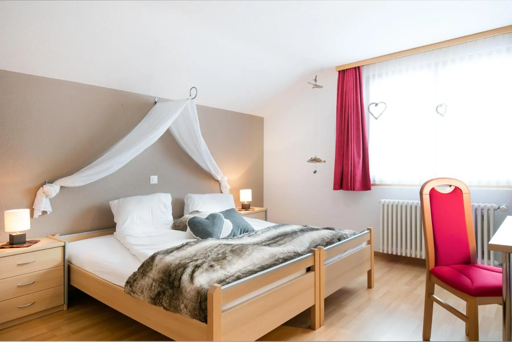 Photo of the whole room in Hotel-Restaurant Ronalp