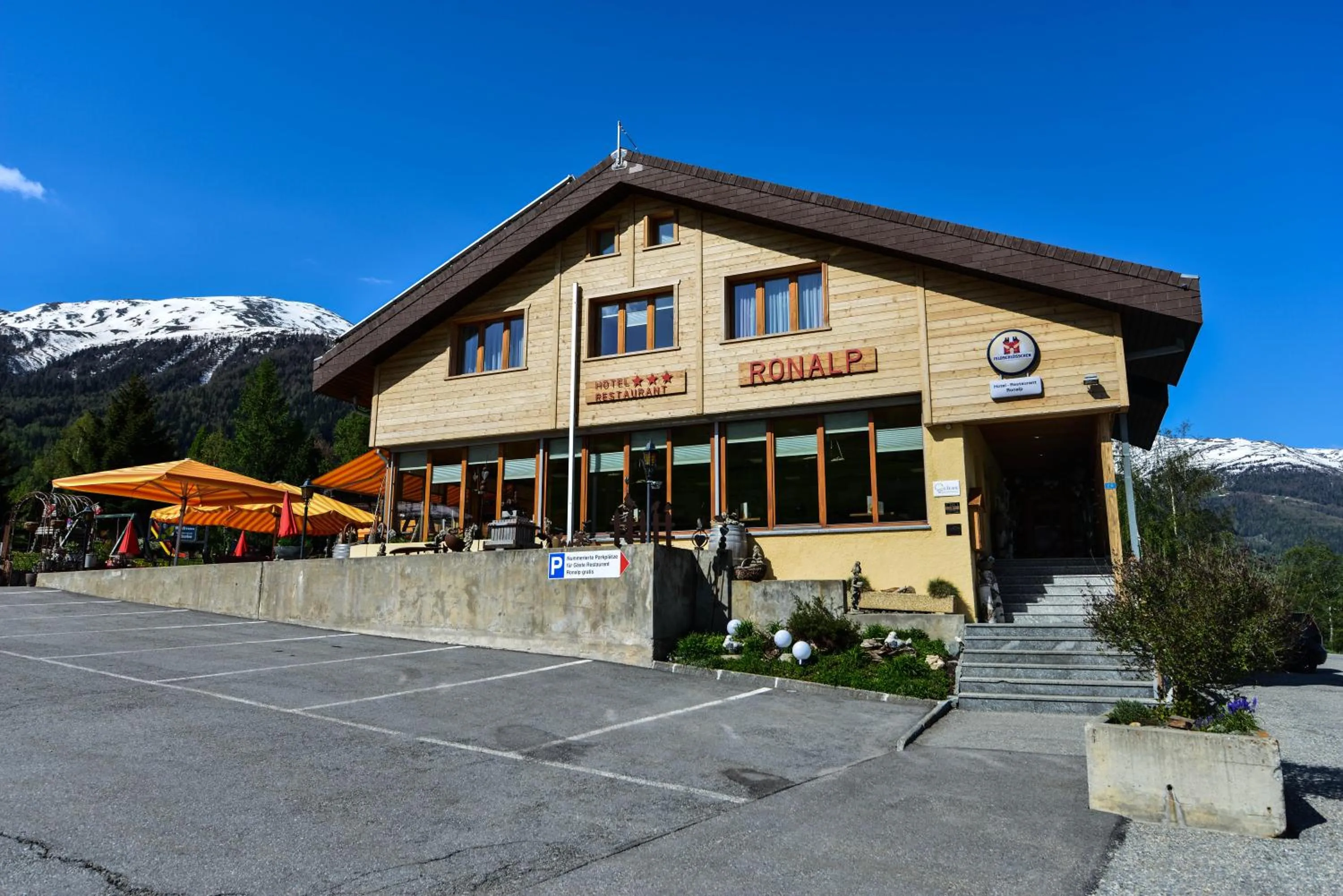 Facade/entrance in Hotel-Restaurant Ronalp