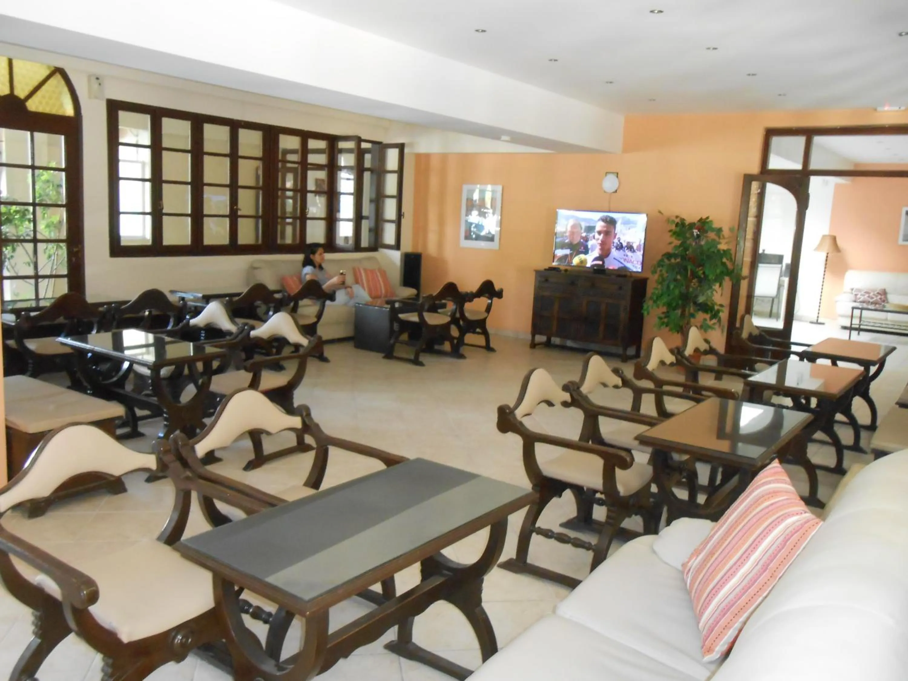 Lounge or bar in Annaliza Apartments