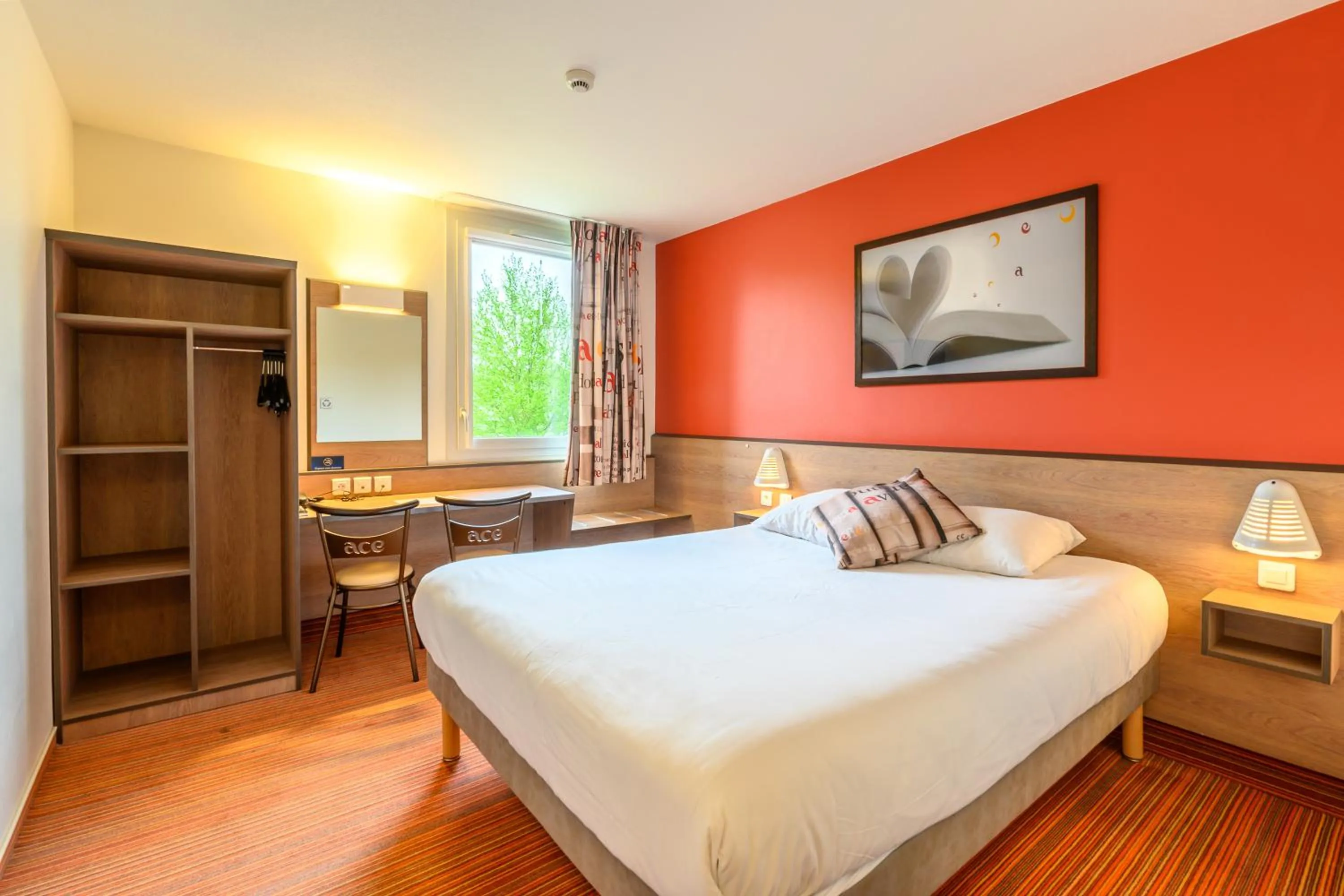 Bedroom, Bed in Ace Hotel Bourges