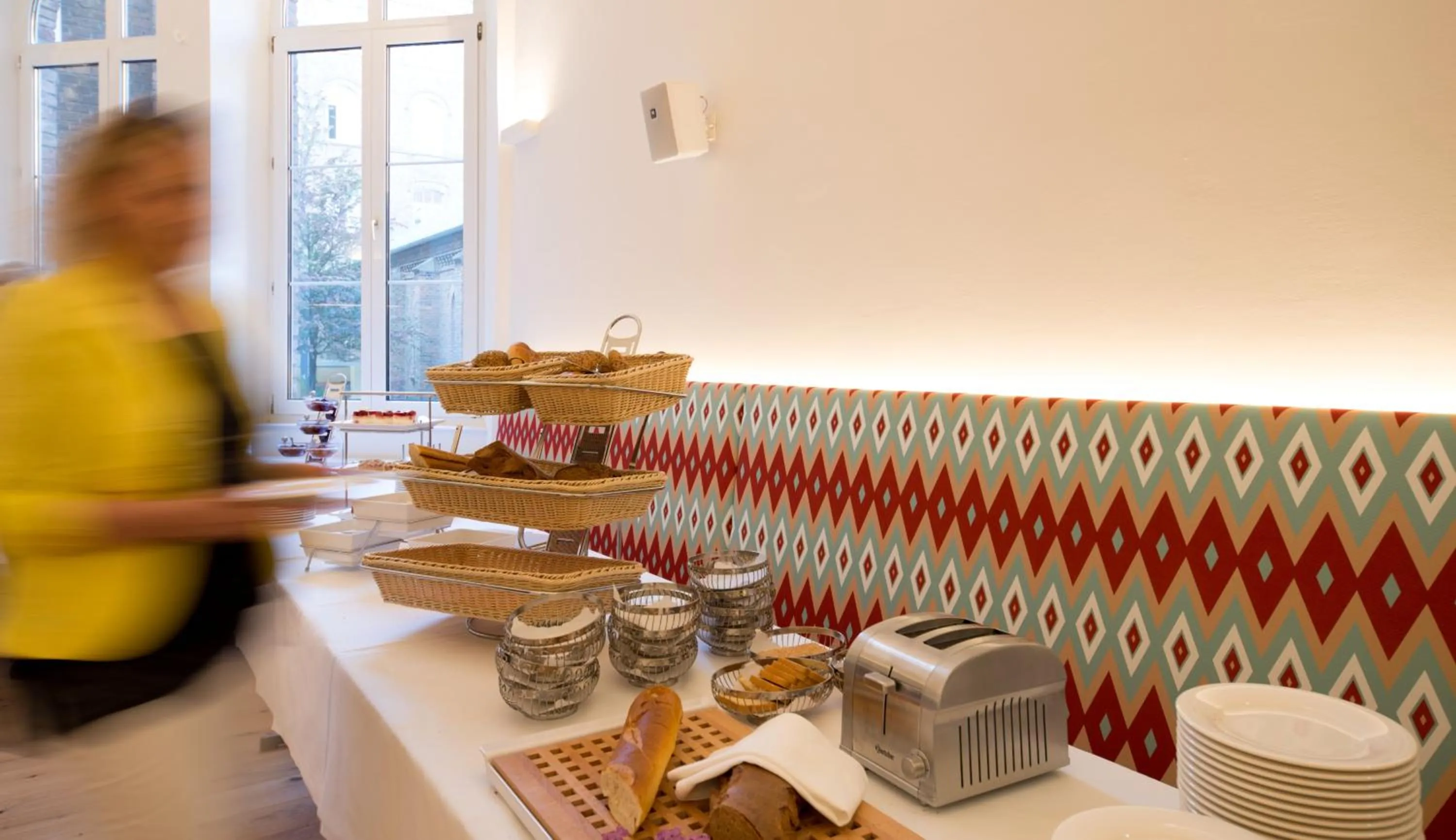 Breakfast in Gabrium