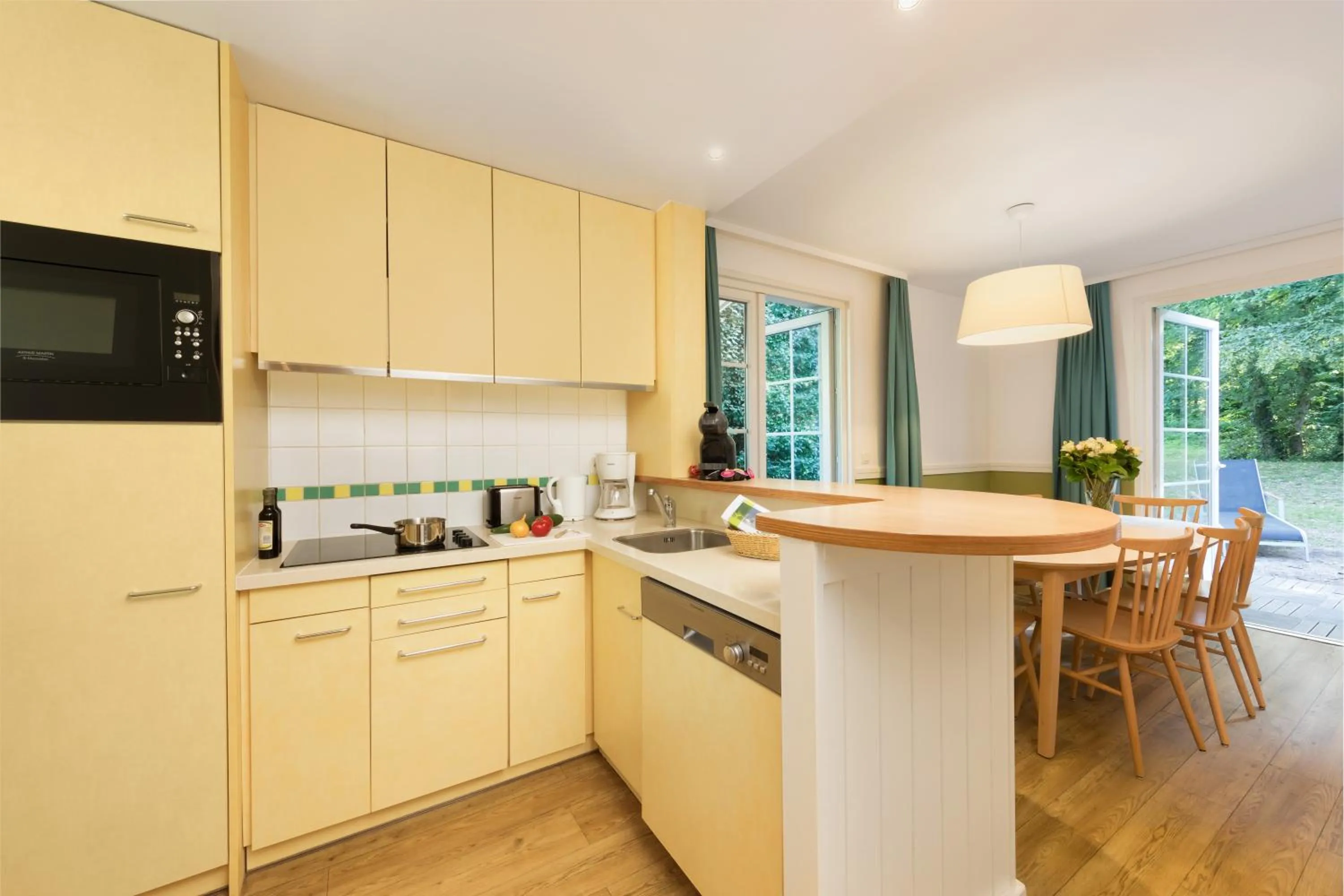 Kitchen or kitchenette in Center Parcs Le Lac d’Ailette