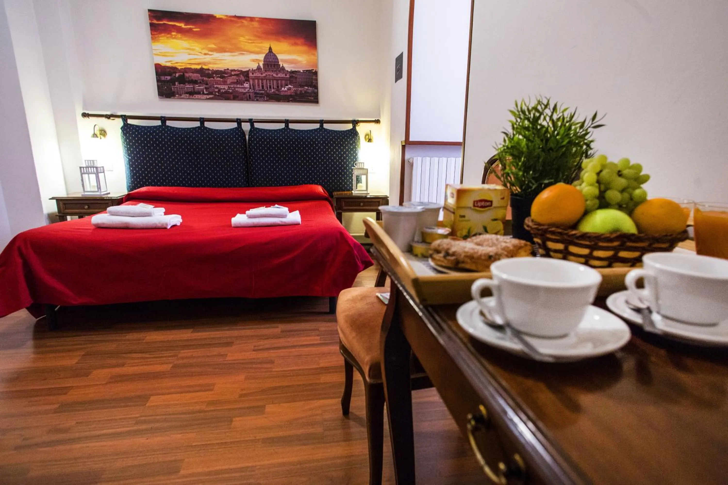 Italian breakfast, Bed in Sole E Luna