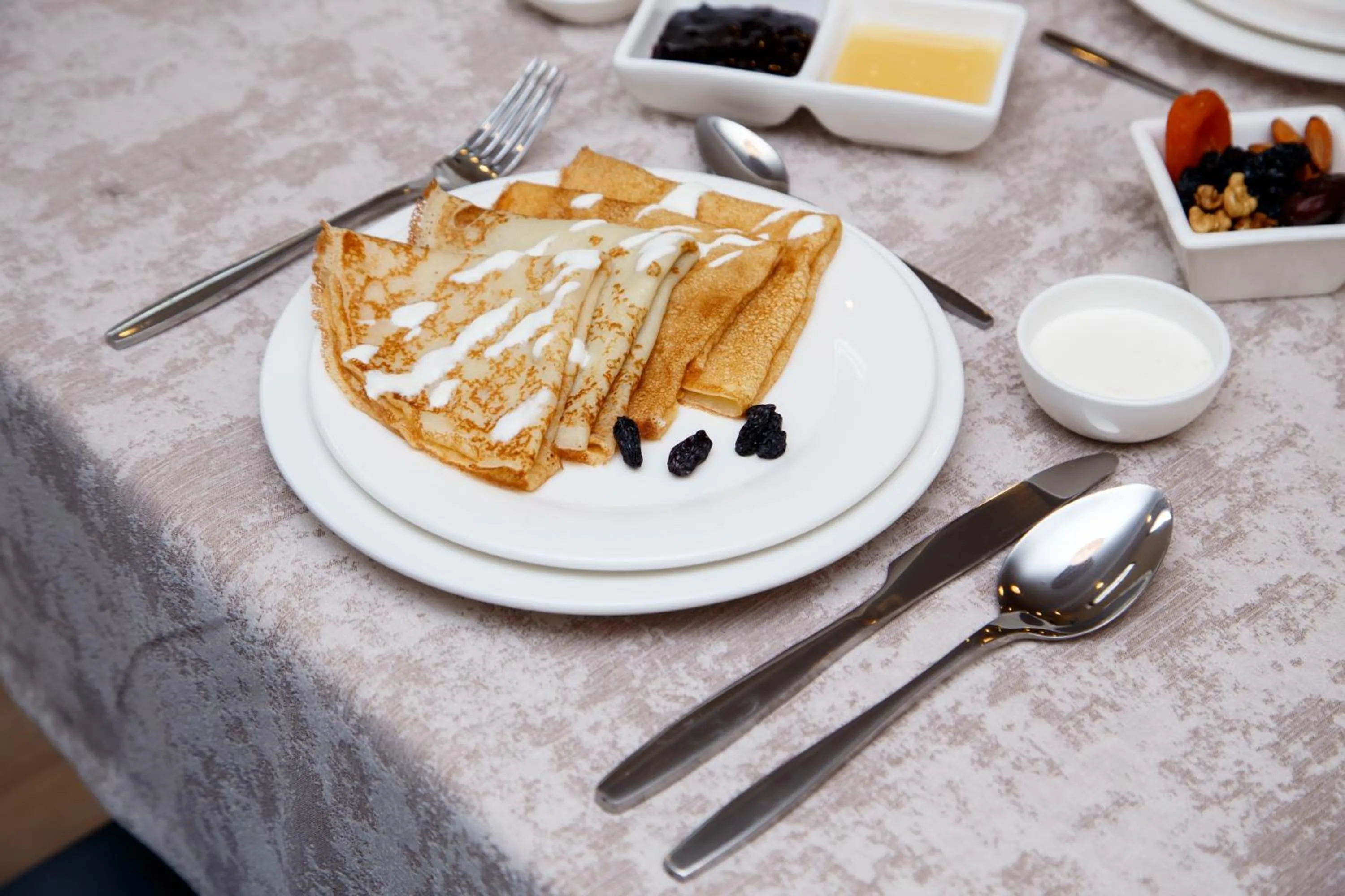 Breakfast in Lumarc Hotel