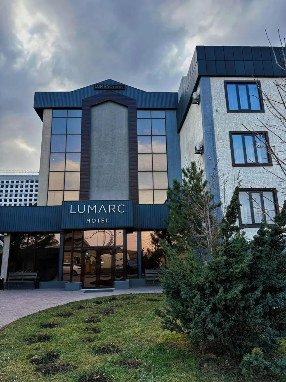 Property building in Lumarc Hotel