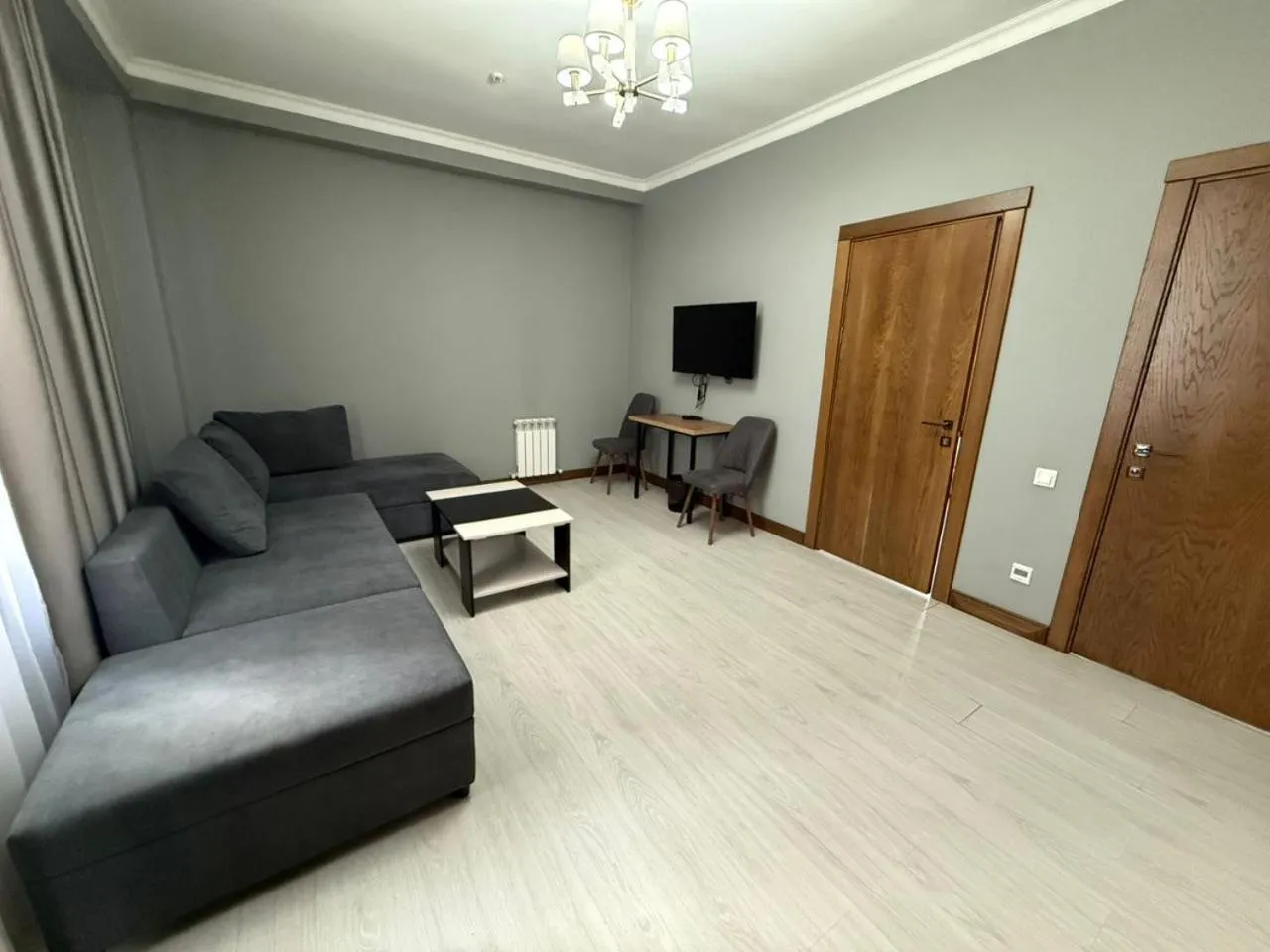 Seating area in Lumarc Hotel