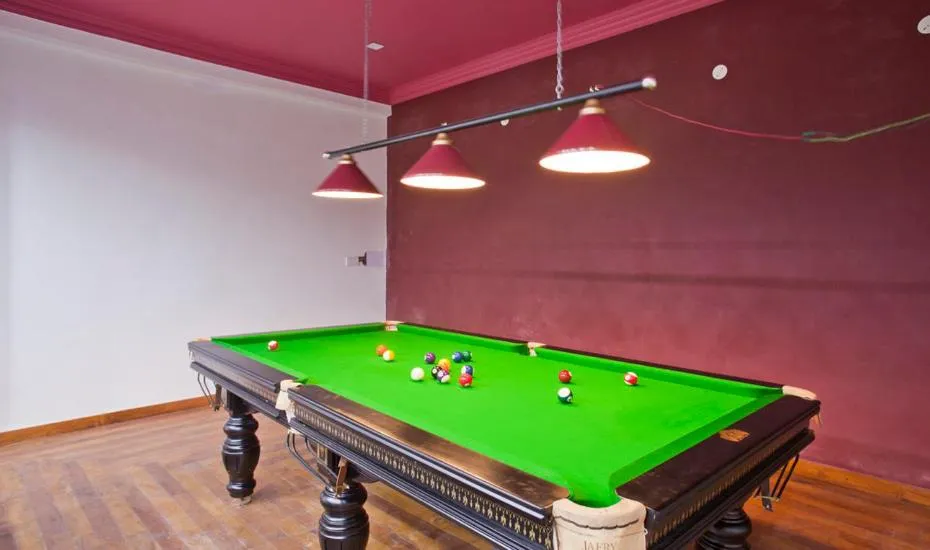 Billiard in Hotel Corbett Kingdom