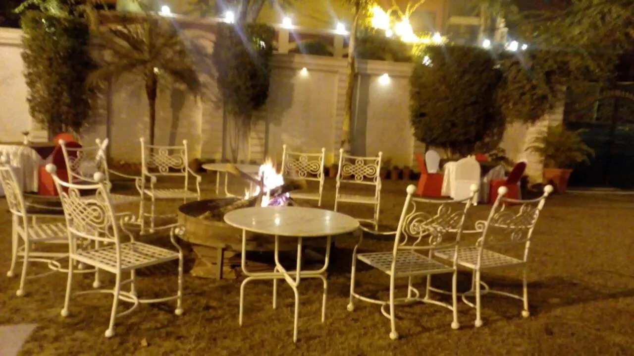 Garden view in Hotel Corbett Kingdom