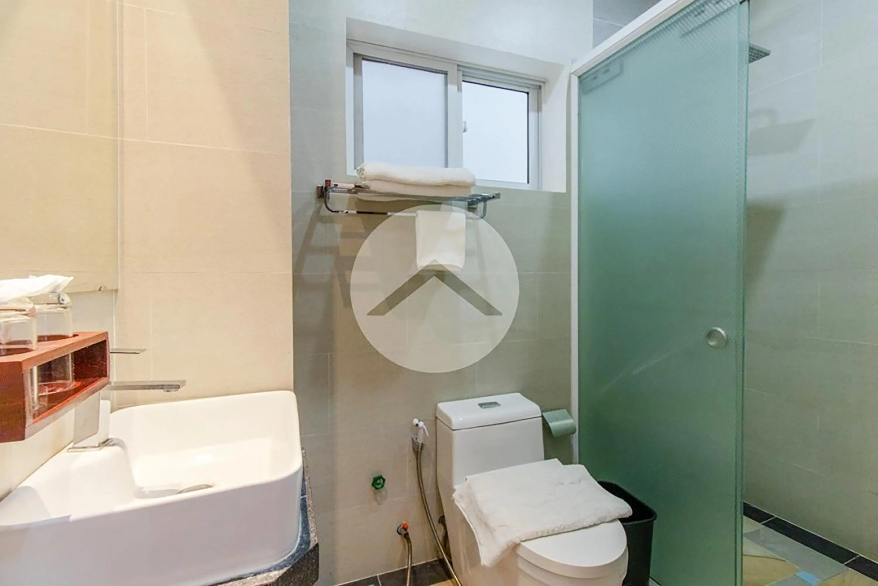 Bathroom in Zita Angkor Hotel