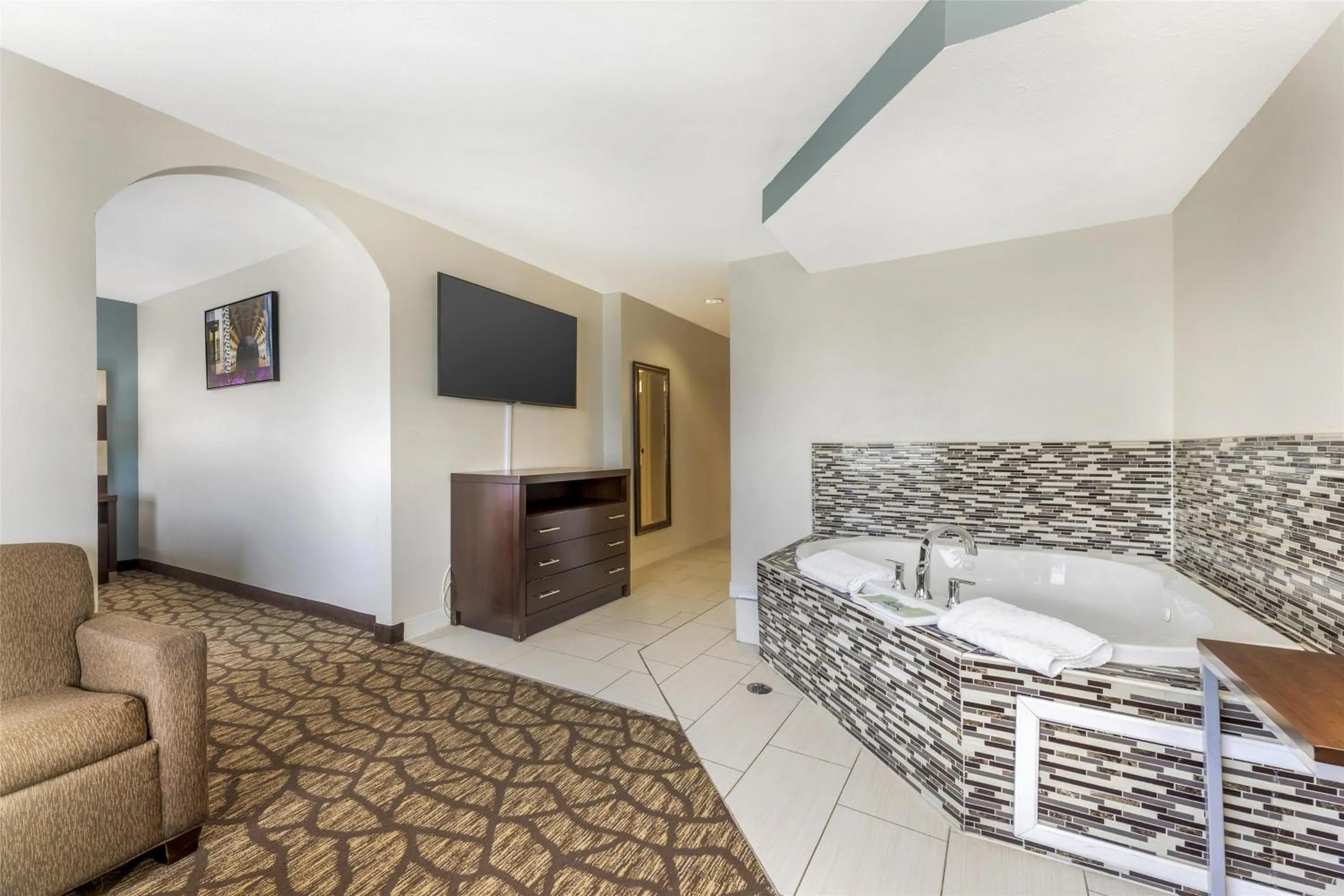 Bedroom in Best Western Joliet Inn & Suites